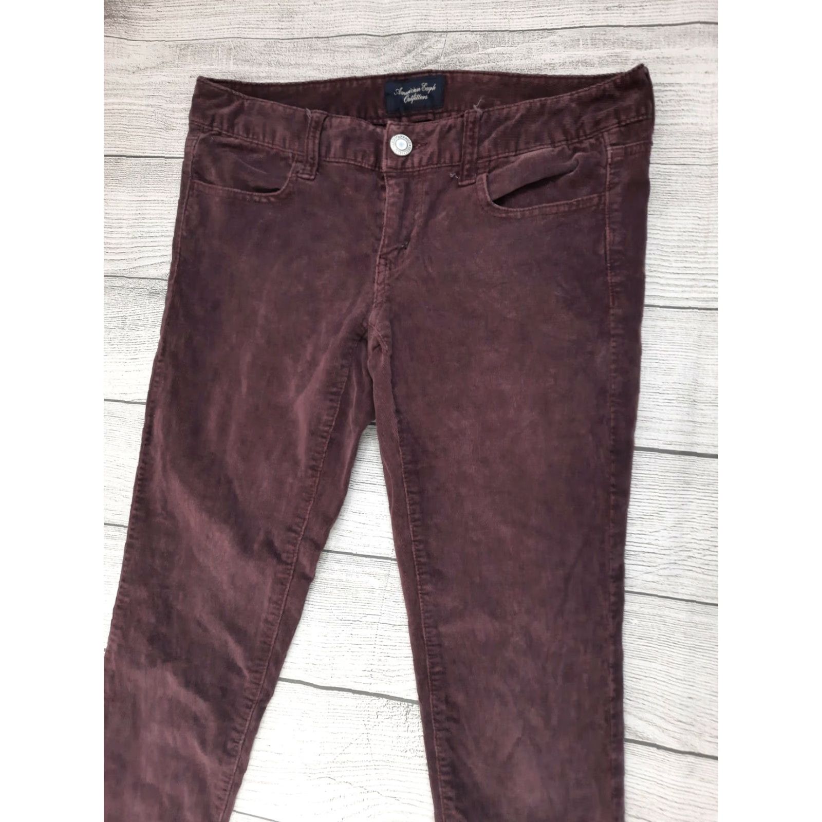 American Eagle Outfitters VINTAGE? No. (Note: The item is not vintage.) Size 27" / US 4 / IT 40 - 6 Thumbnail