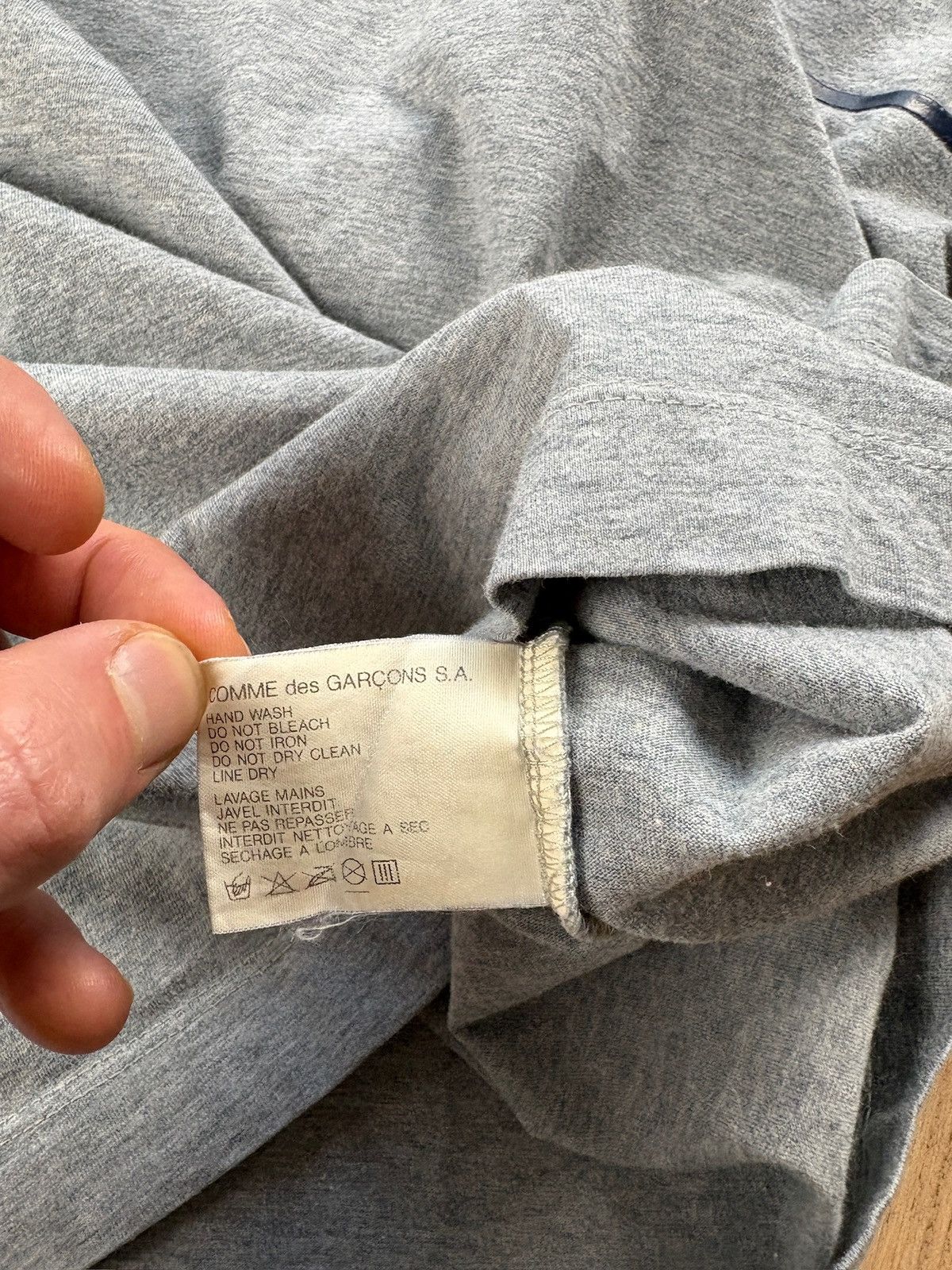 Comme des Garcons Comme des garçons shirt Vintage T-shirt Size US L / EU 52-54 / 3 - 6 Thumbnail
