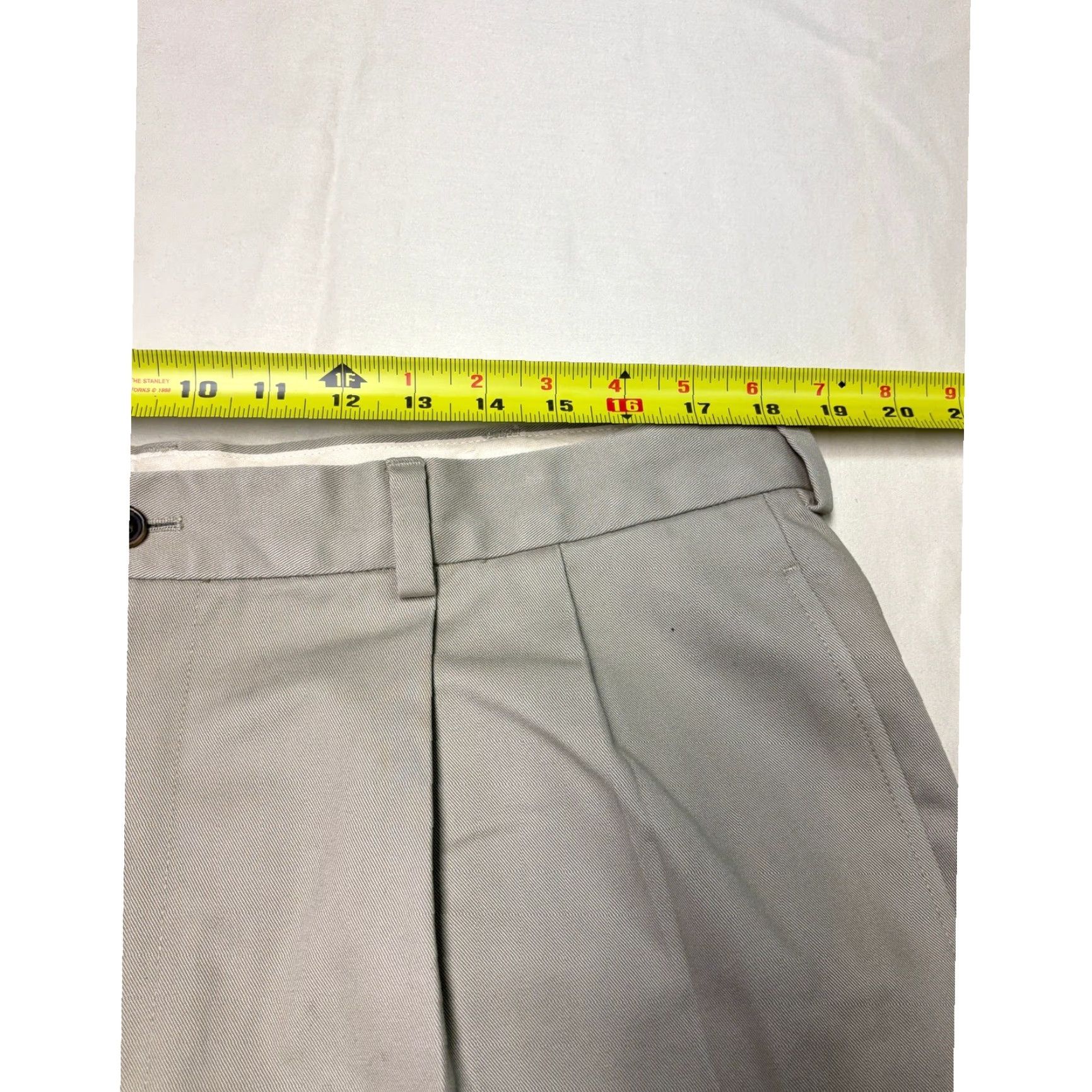 Brooks Brothers Brooks Brothers Advantage Chino Elliot Elliott? No, use original: "Brooks Brothers Advantage Chino Elliot Men's Pants Khaki W38 L32 Pleated Cotton" Size US 38 / EU 54 - 7 Thumbnail