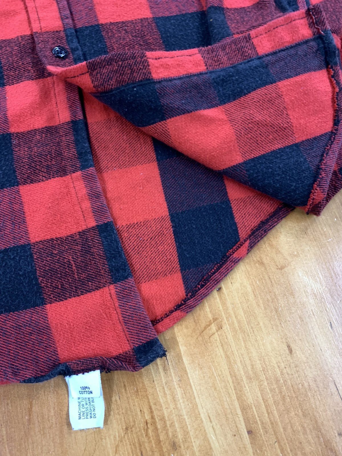 Vintage Vintage Flannel Back Country USA Made Flannel Shirt Size US XL / EU 56 / 4 - 1 Thumbnail