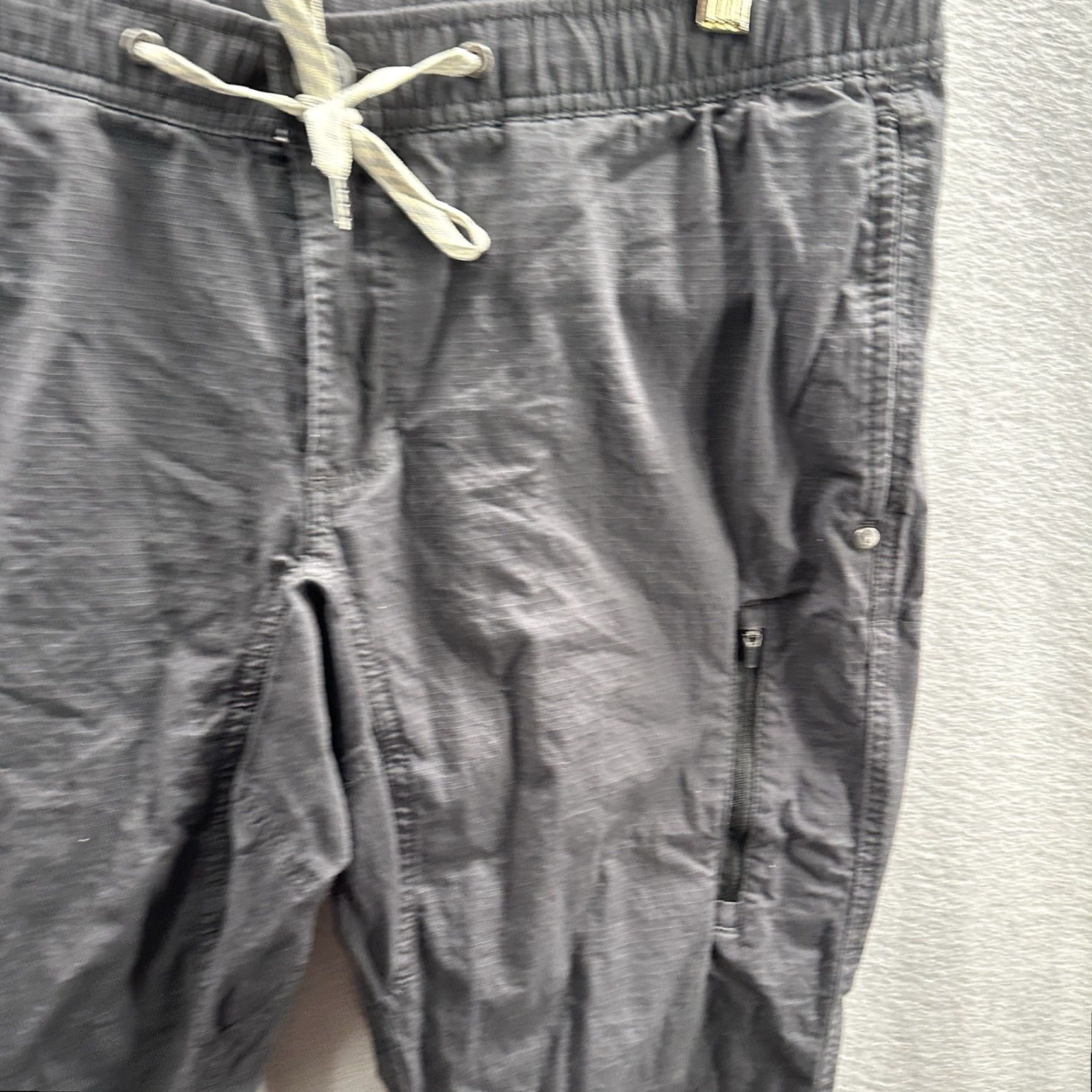 Vuori Vuori Ripstop Climber Pants Mens Large Gray Slim Tapered V412 Outdoors Athleisure Hiking Climbing Preppy Mens Size US 33 - 6 Thumbnail