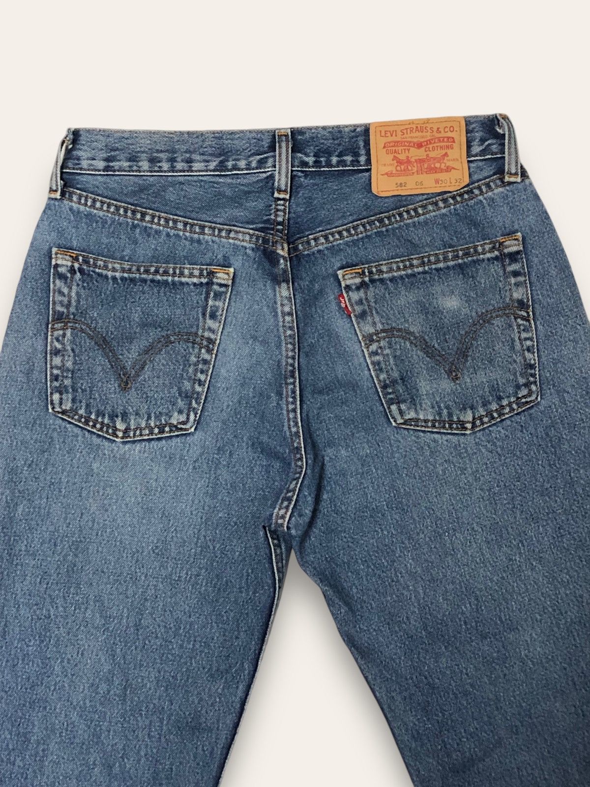 Jean 00s Vintage LEVIS Slightly Distressed Denim Blue Jeans 582 Size US 30 / EU 46 - 7 Thumbnail