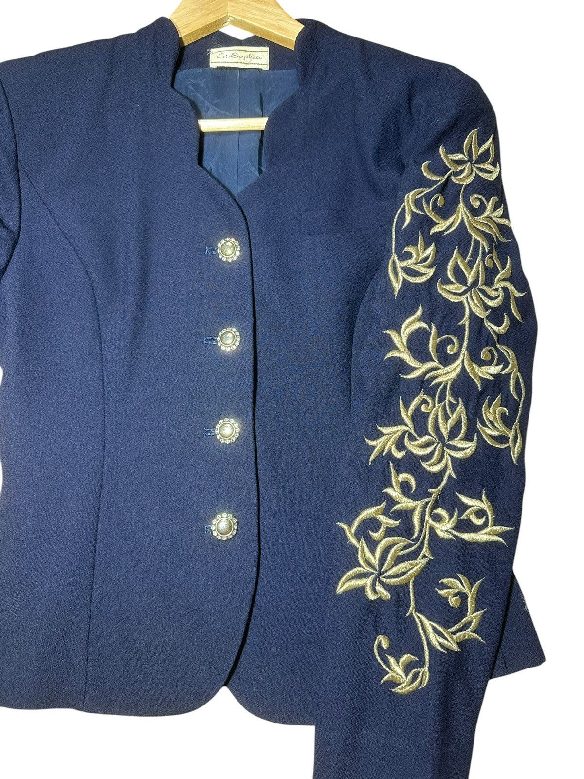 Japanese Brand St.Sophia blazer gold-toned floral embroidery on the sleeves Size S / US 4 / IT 40 - 6 Thumbnail