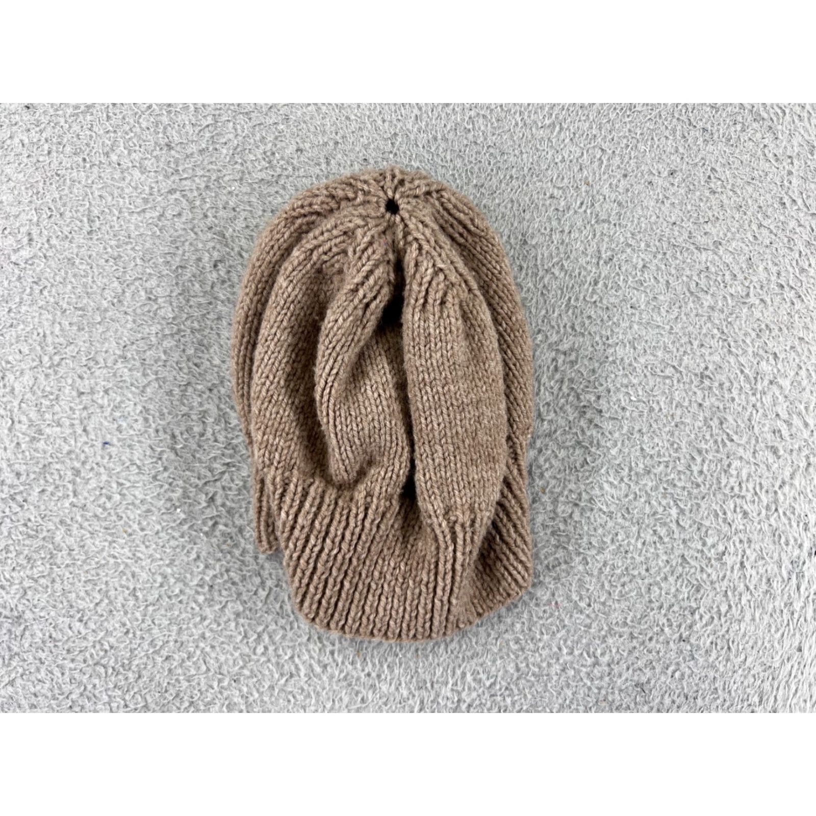 Vintage Vintage Beanie Womens Knit Acrylic Black Solid Ski Casual Winter Fall Spring Size ONE SIZE - 2 Thumbnail