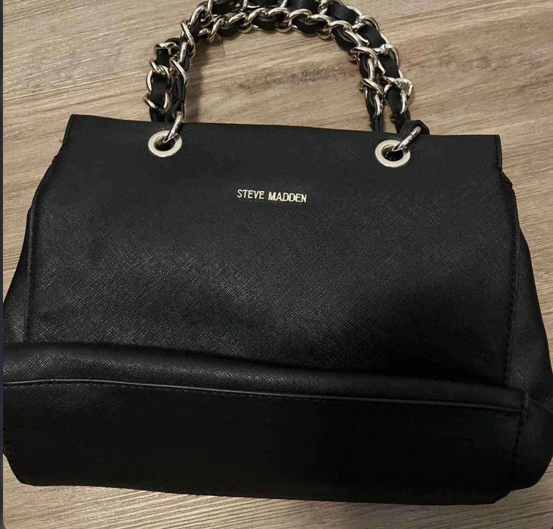 Steve Madden Steve Madden Black Handbag Size ONE SIZE - 1 Preview