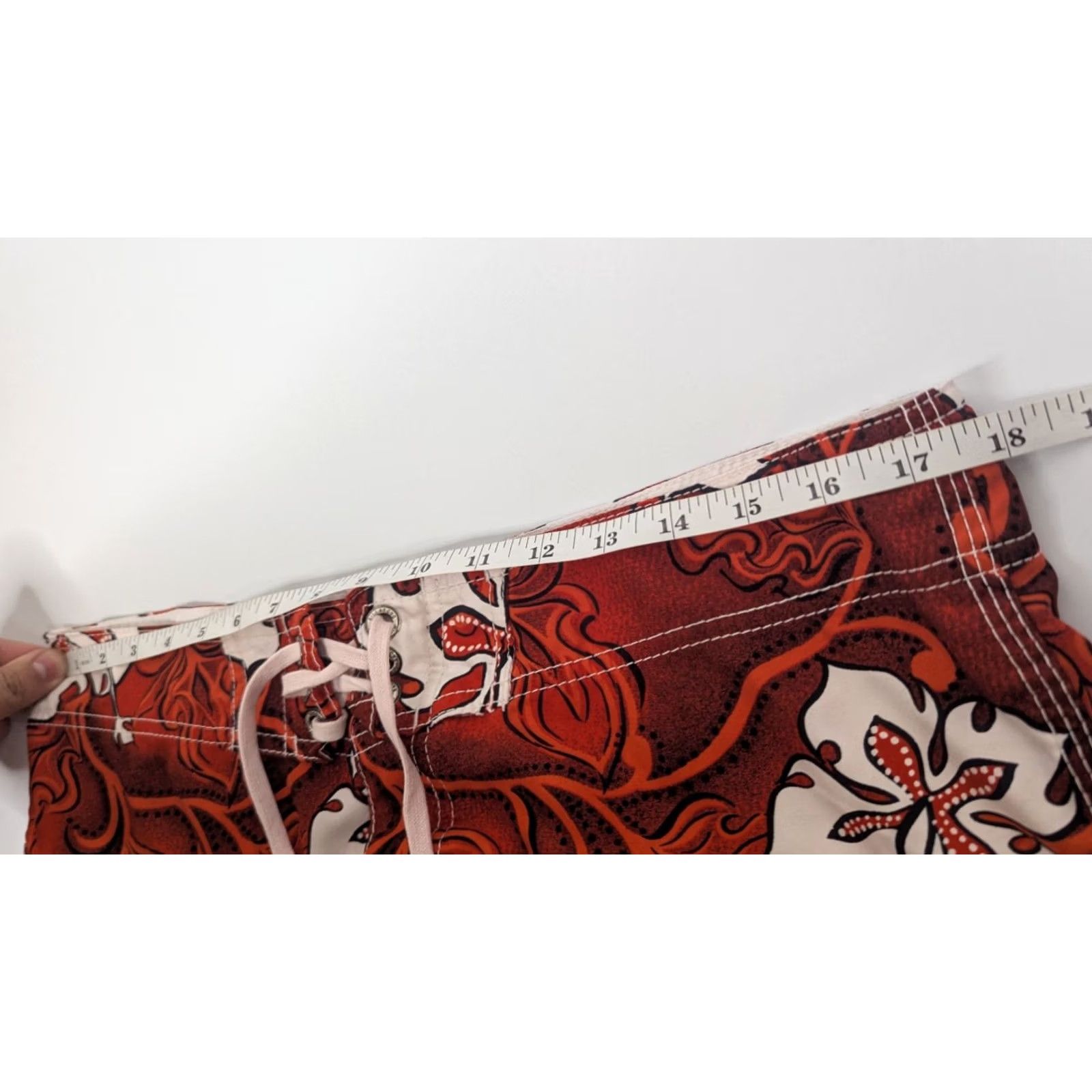 Billabong VINTAGE Billabong Shorts Bottom Men 36 Red Orange Hibiscus floral Board Shorts Size US 36 / EU 52 - 6 Thumbnail