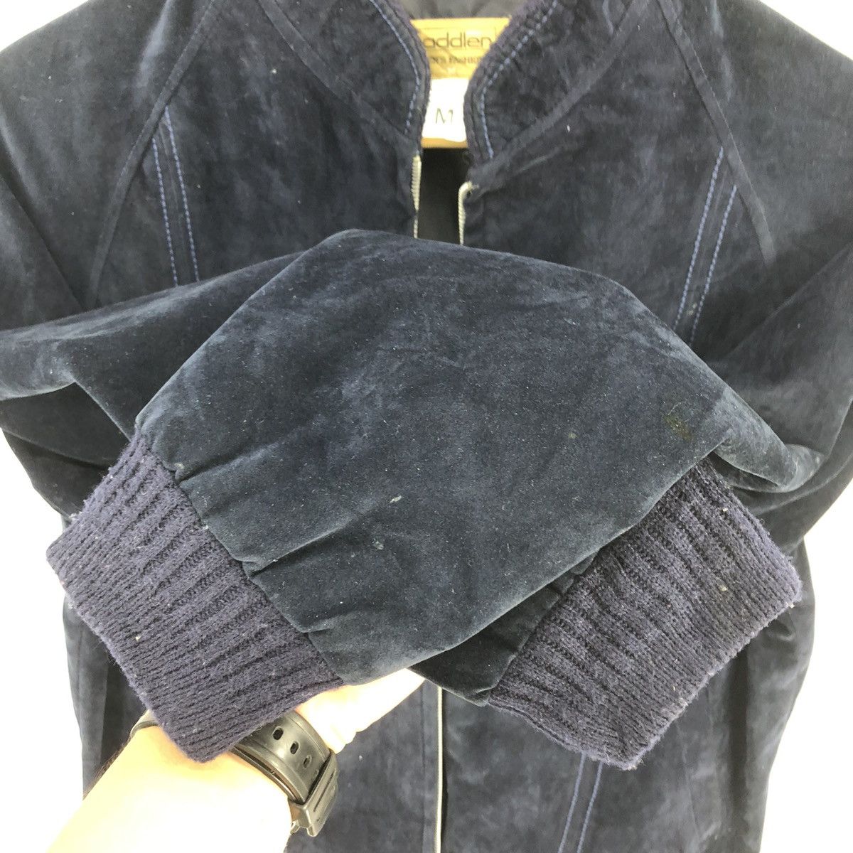 Japanese Brand Vintage 90’s Velvet Zipper Jacket Size US S / EU 44-46 / 1 - 10 Thumbnail