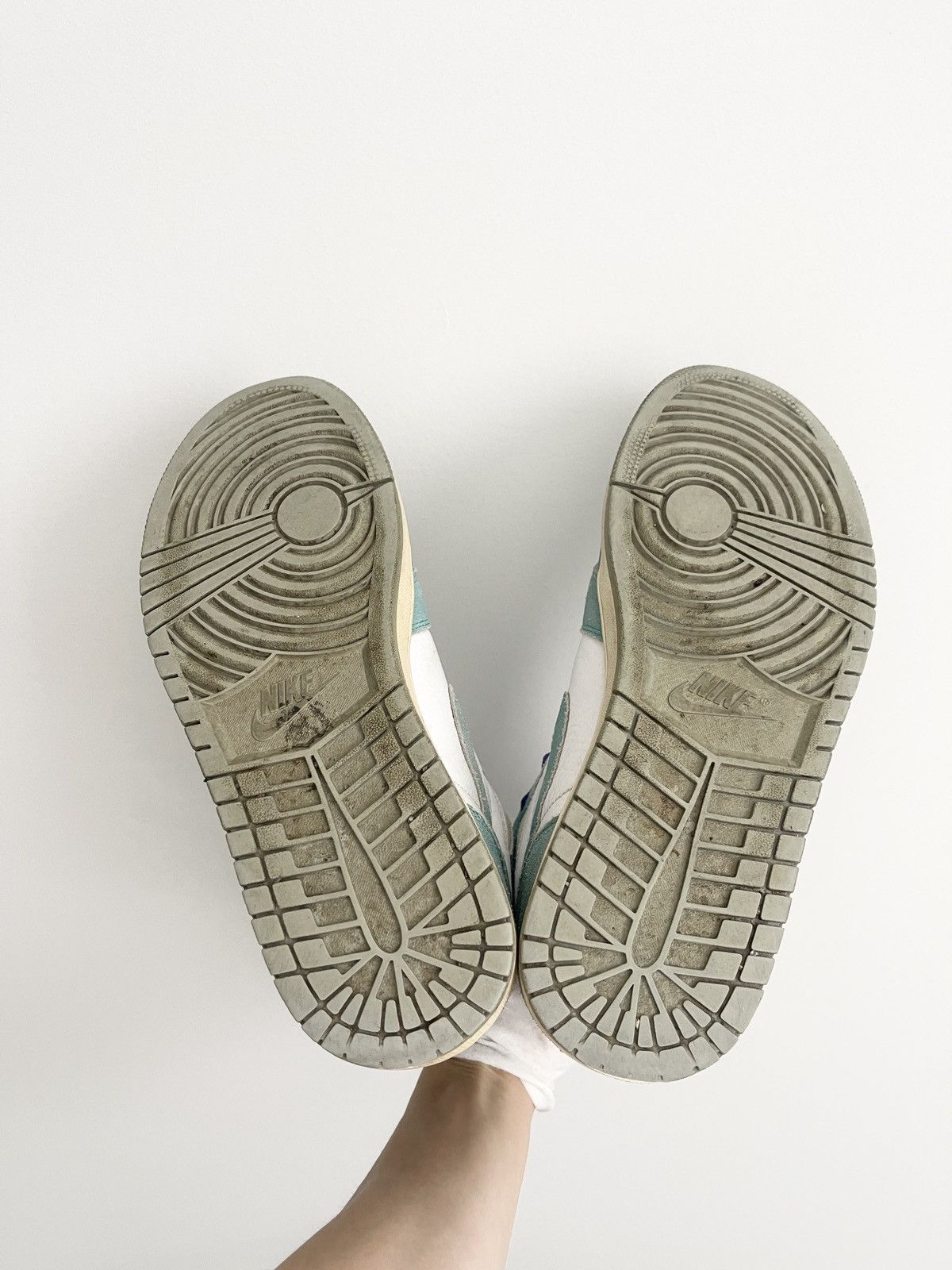 Jordan Brand STEAL! 2019 Air Jordan 1 Turbo Green - size 10.5 Size US 10.5 / EU 43-44 - 9 Thumbnail