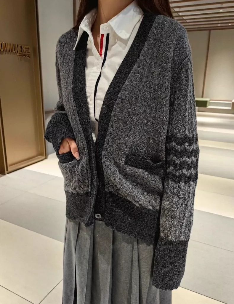 Thom Browne Thom browne Black and gray four-bar wool cardigan jacket 25 Size US L / EU 52-54 / 3 - 9 Thumbnail