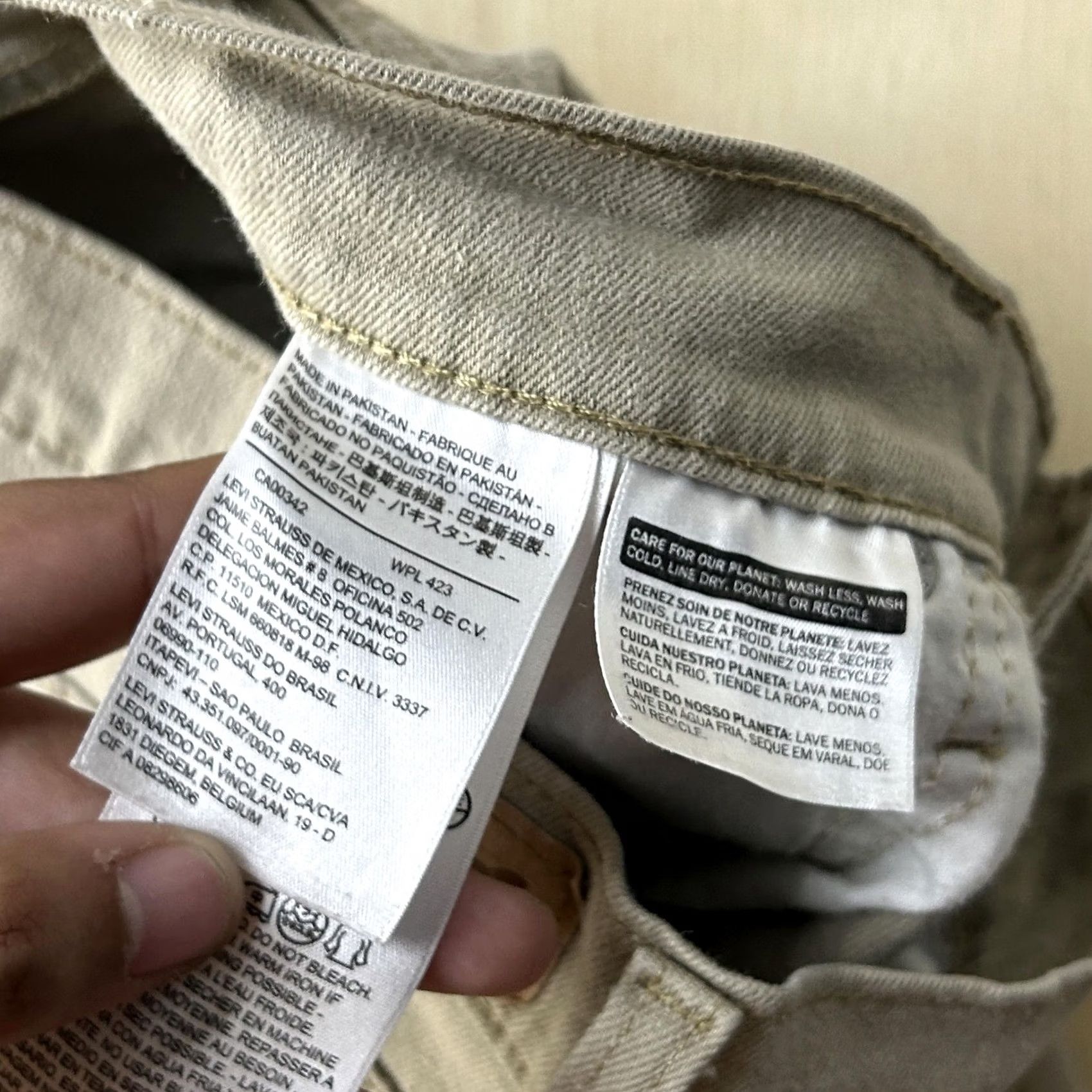 Levi's Levi's Mid Rise Stretch Capri Jeans Womens 12 Light Beige Denim Casual Pants Size 34" / US 12 / IT 48 - 3 Thumbnail