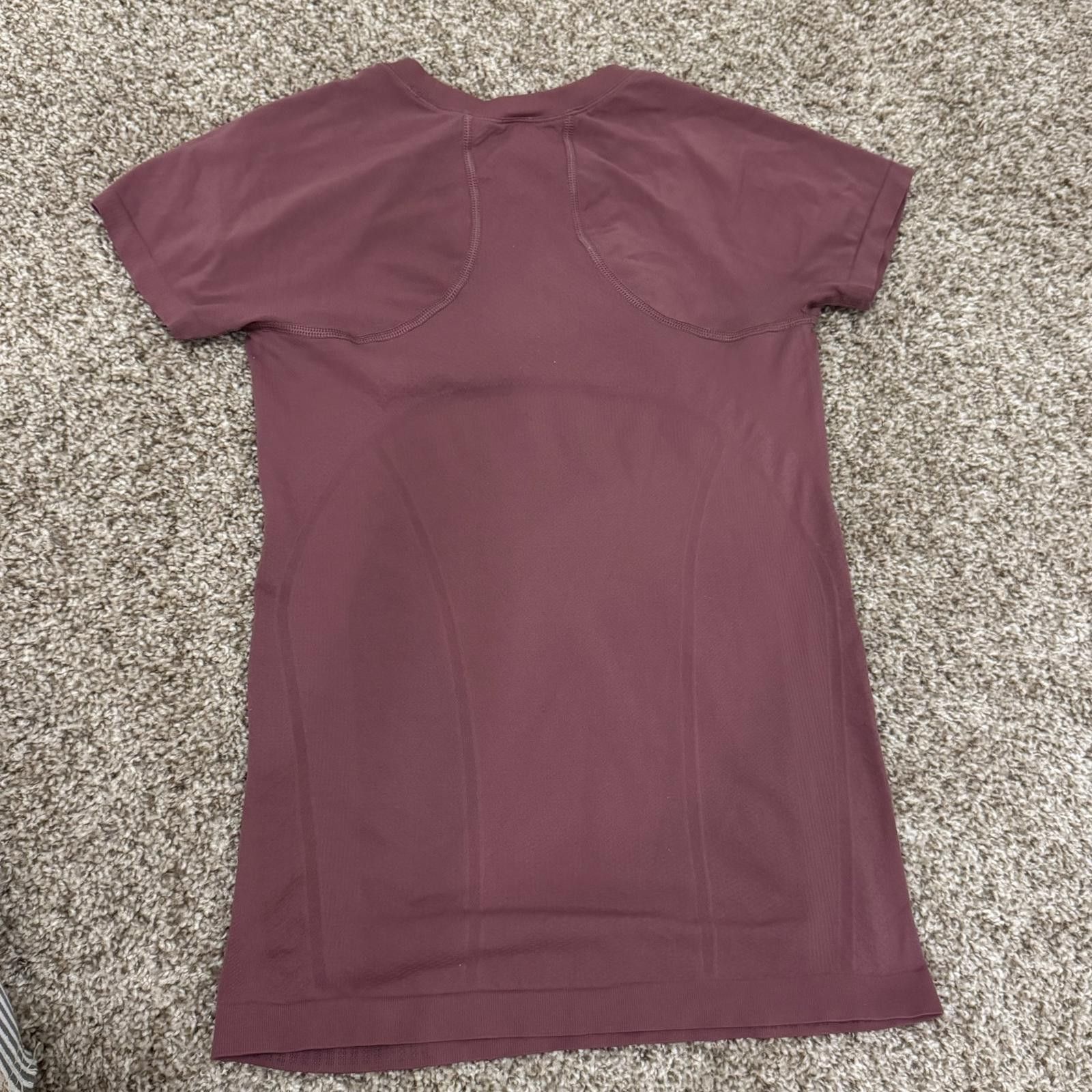 Other Athleta Women's Short Sleeve Athletic Top Size Small Size S / US 4 / IT 40 - 2 Thumbnail