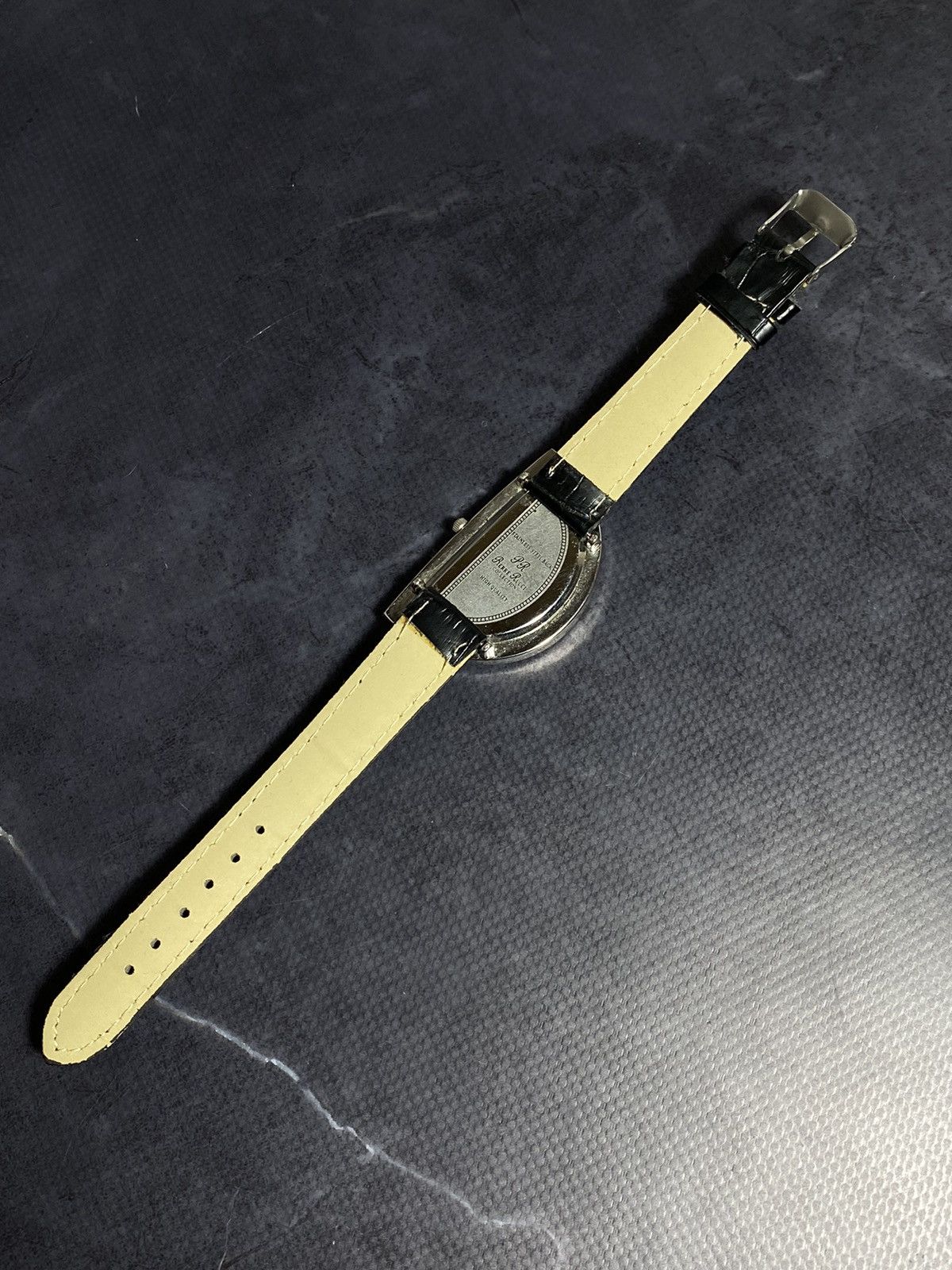 Japanese Brand Asymmetrical watches with crystals, Japanese brand Size ONE SIZE - 8 Thumbnail