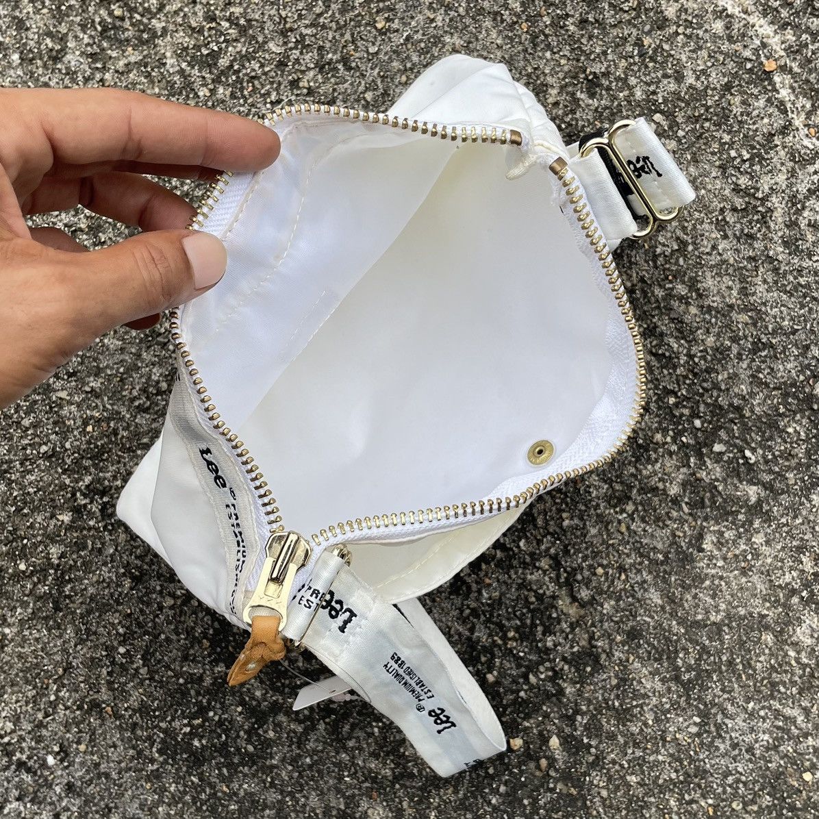 Lee Lee Logo Crossbody Size ONE SIZE - 7 Thumbnail