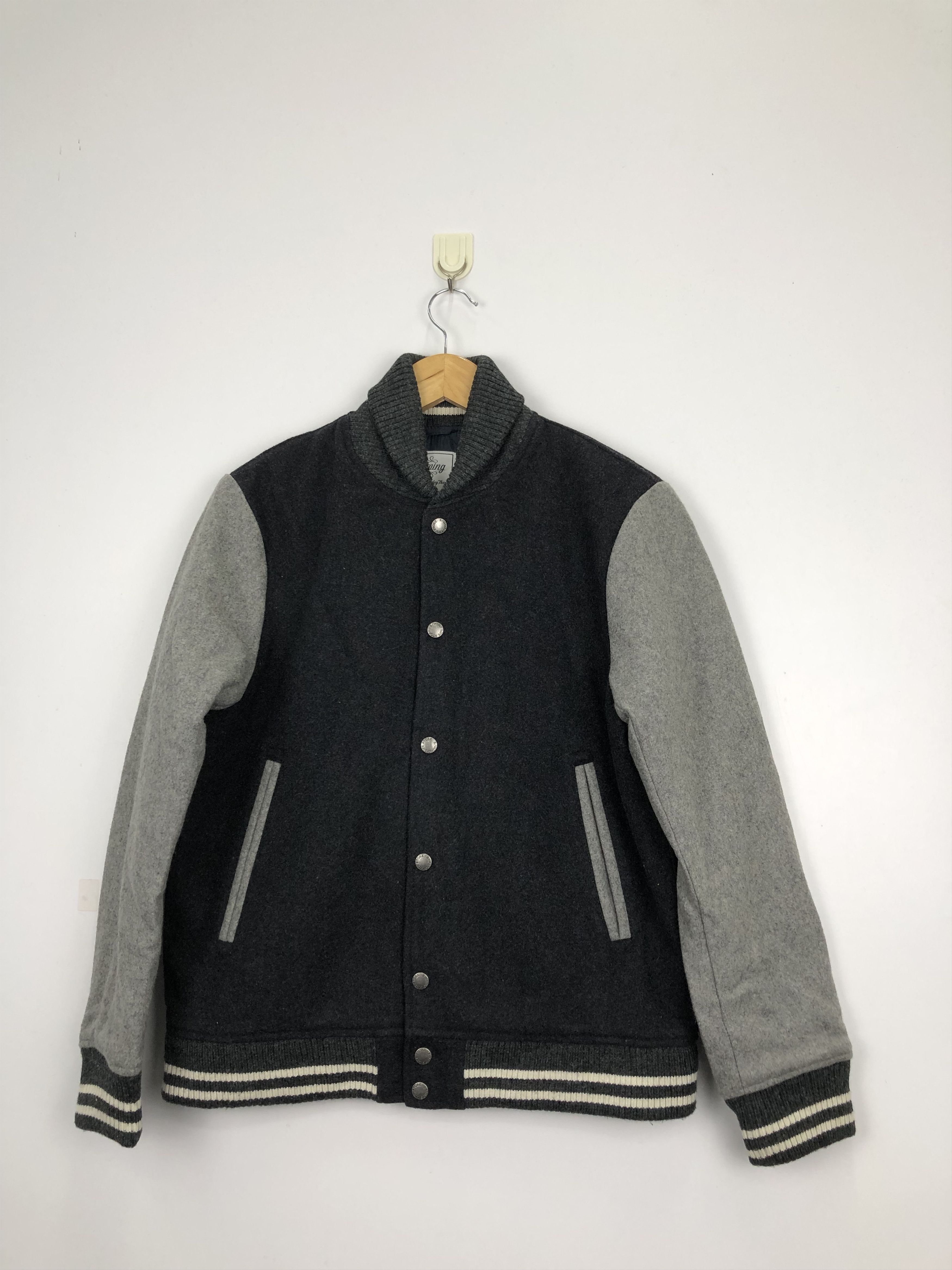 Japanese Brand Vintage Japanese Brand Beams Wool Varsity Jacket V0334 Size US S / EU 44-46 / 1 - 1 Thumbnail