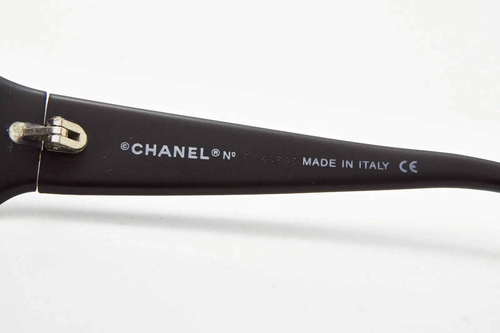 Chanel CHANEL 5017 Bold Rave Eggs chunky sunglass 1990s Size ONE SIZE - 14 Thumbnail