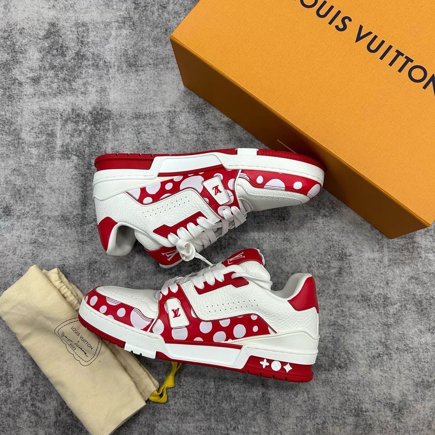 Louis Vuitton Louis Vuitton x Yayoi K Trainer Red/White Polka Dot 41.5 Size US 8.5 / EU 41-42 - 4 Thumbnail