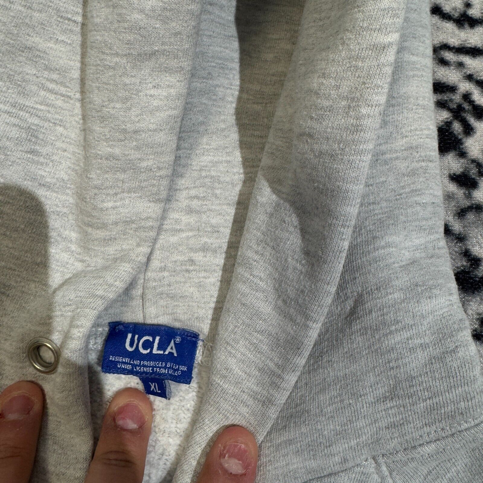Vintage Vintage Unisex Grey Cotton Hoodie Size S UCLA Regular Fit Size US S / EU 44-46 / 1 - 8 Thumbnail