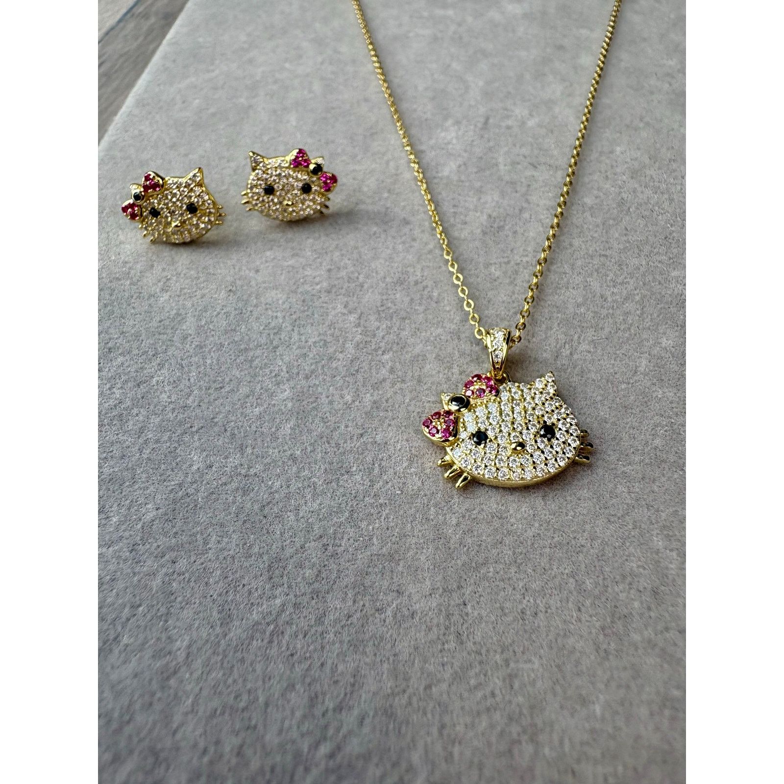 Jewelry Hello Kitty Moissanite Necklace & Earring Set - Vermeil/925 Size ONE SIZE - 1 Thumbnail