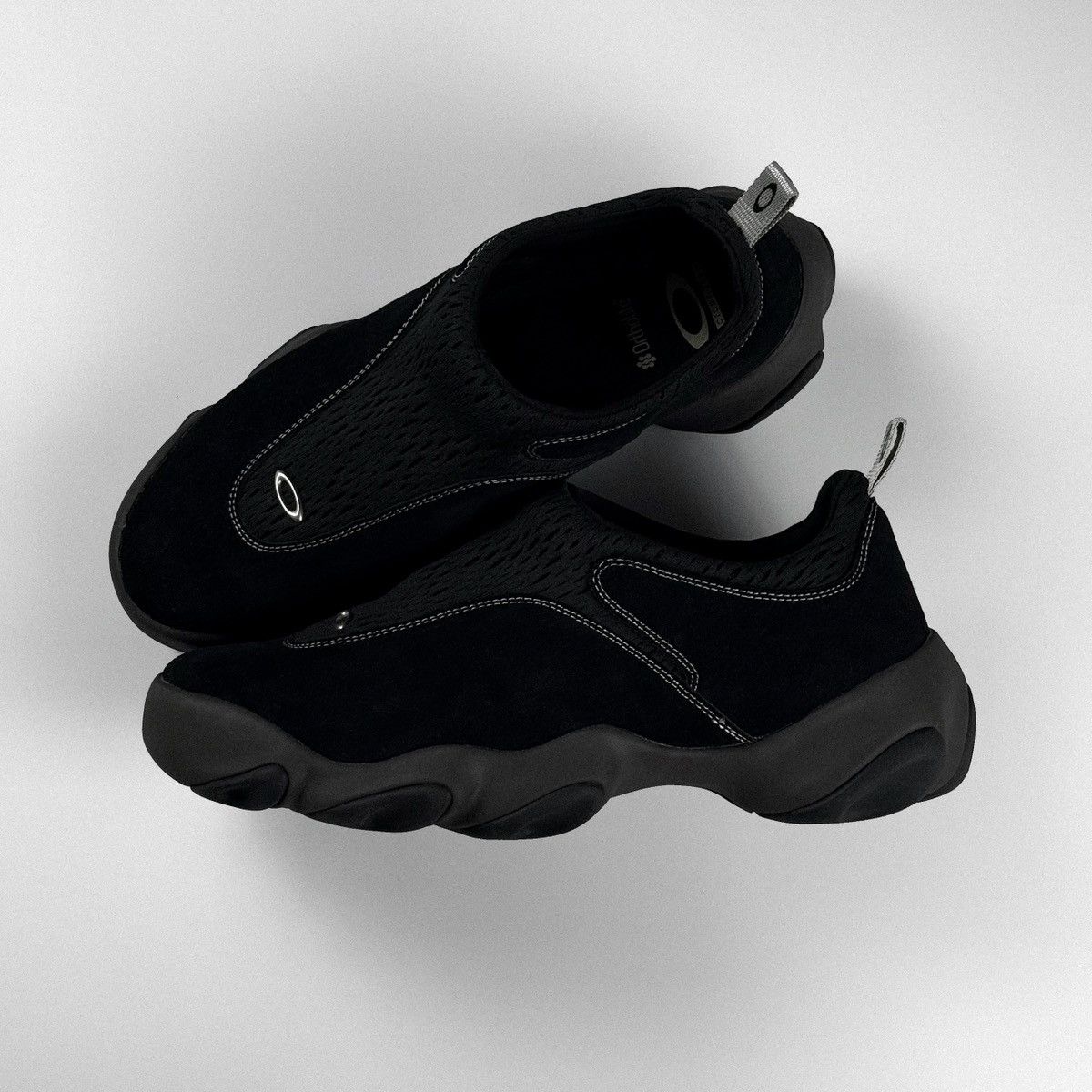 Oakley × Vintage Oakley flesh vintage shoes slip ons moc sandals 