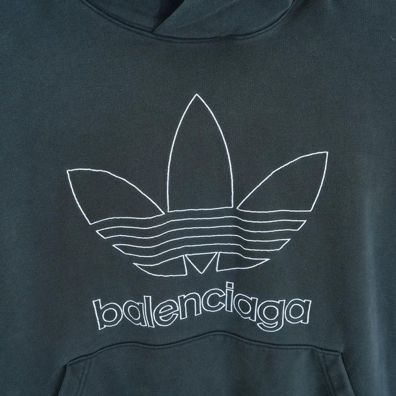 Balenciaga Balenciaga Adidas Clover Logo Print Hooded Long Sleeve Swe Size US L / EU 52-54 / 3 - 2 Thumbnail