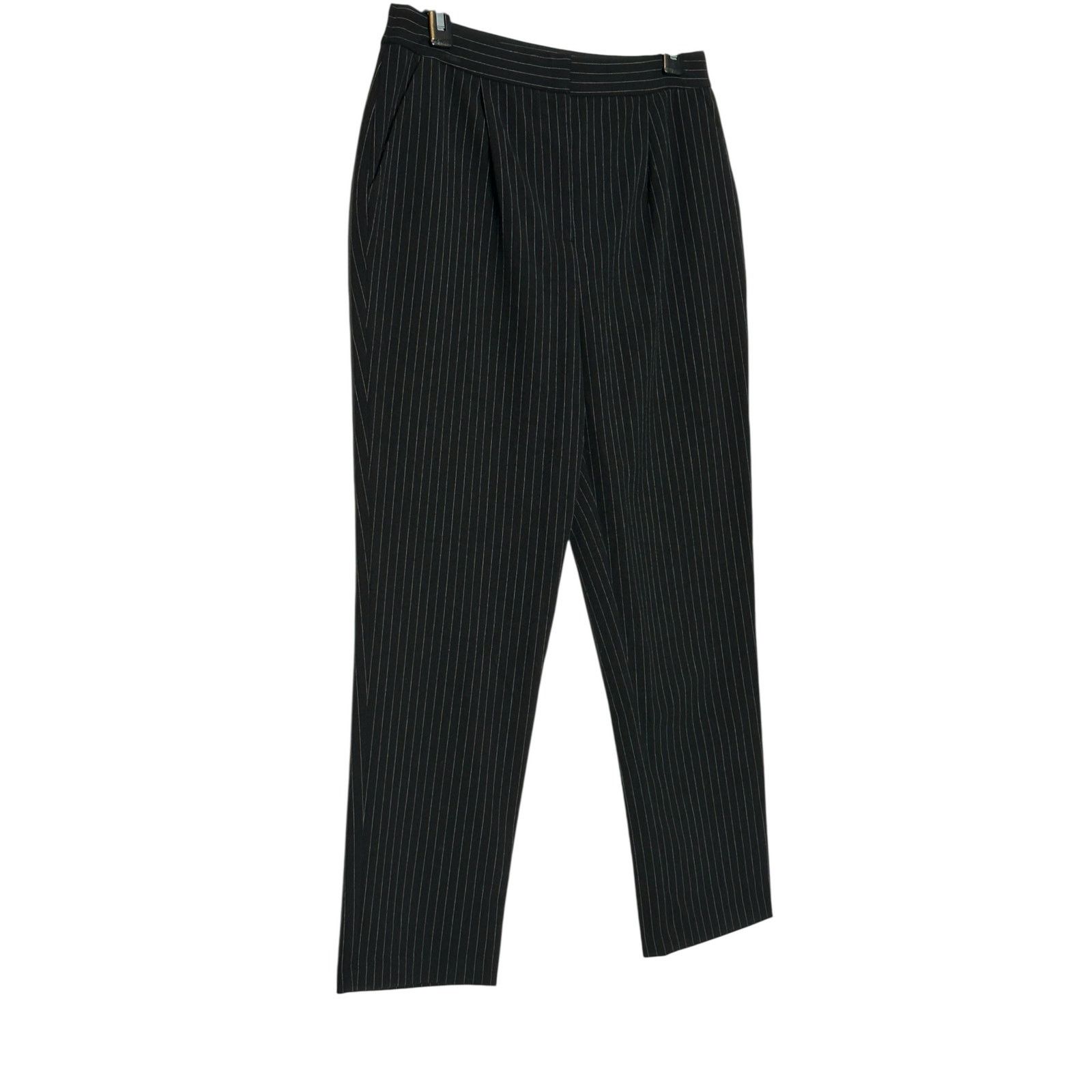 Forever 21 Forever 21 black white pinstripe pleated pants size Medium Size 30" / US 8 / IT 44 - 9 Thumbnail