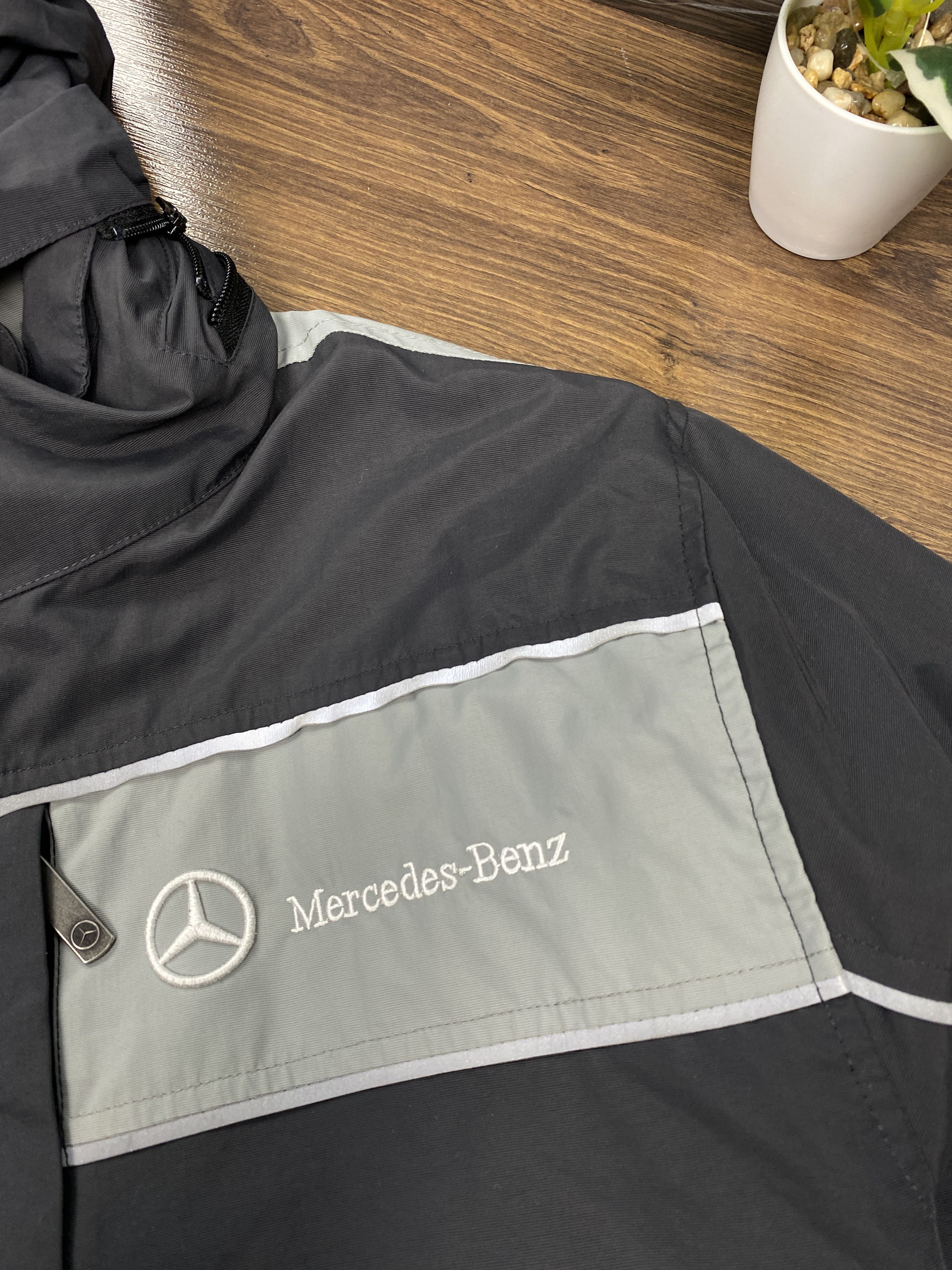 Mercedes-Benz Mercedes Benz vintage nylon waterproof jacket y2k Size US XL / EU 56 / 4 - 3 Thumbnail