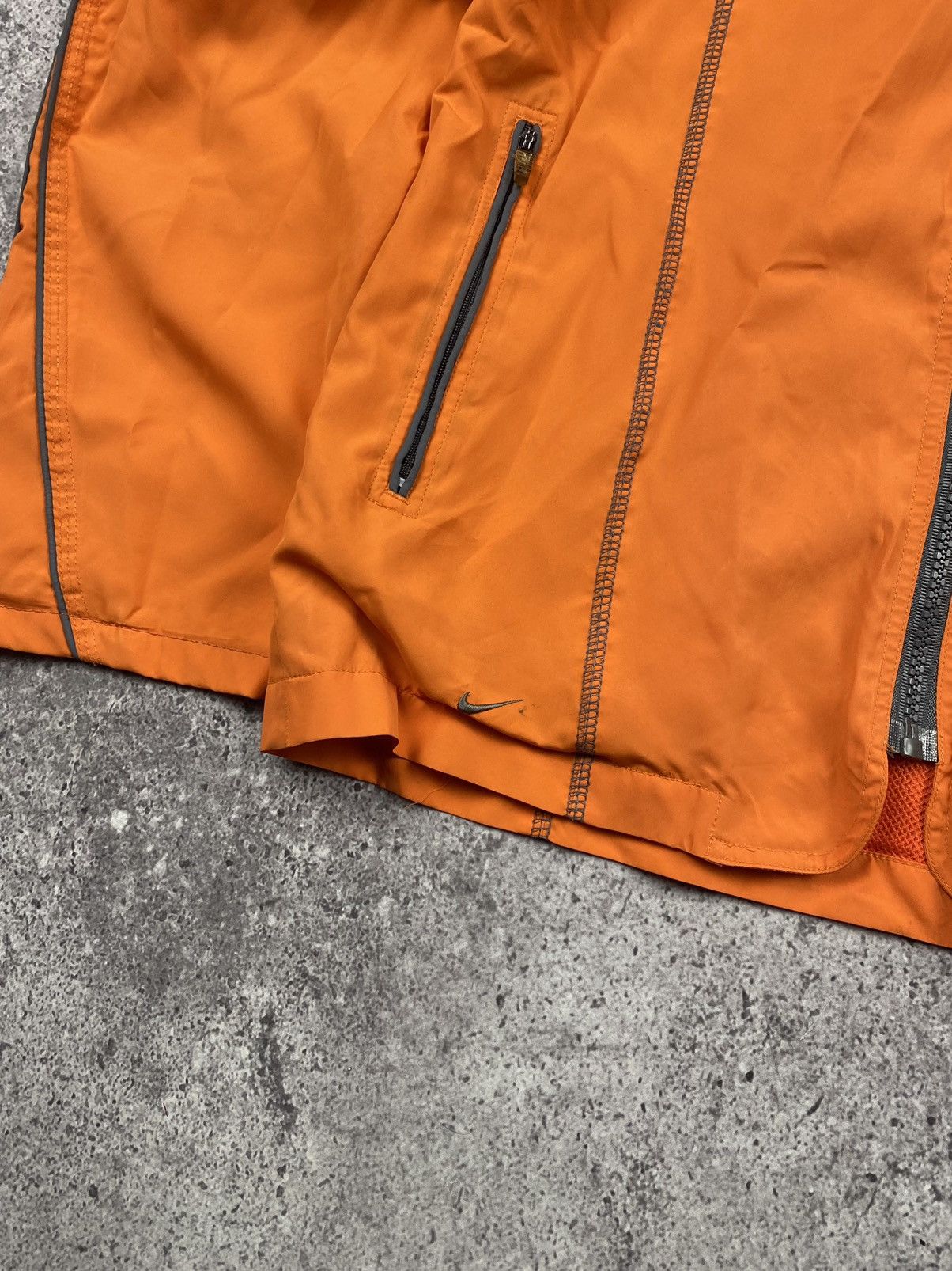 Nike × Vintage Crazy Vintage 90s Nike Windbreaker Rain Zip Up Jacket Orange Size US M / EU 48-50 / 2 - 2 Thumbnail