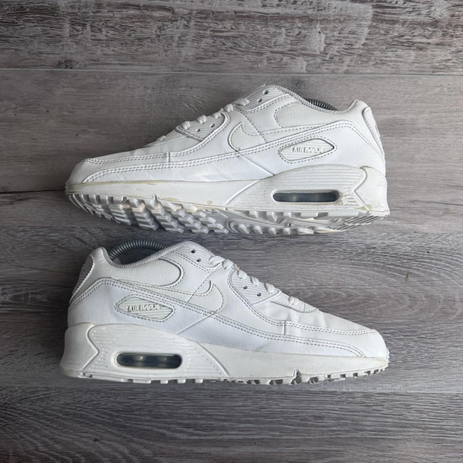 Nike NIKE • Air Max 90 GS "Recraft Triple White" (7M) Size US 7 / EU 40 - 3 Thumbnail