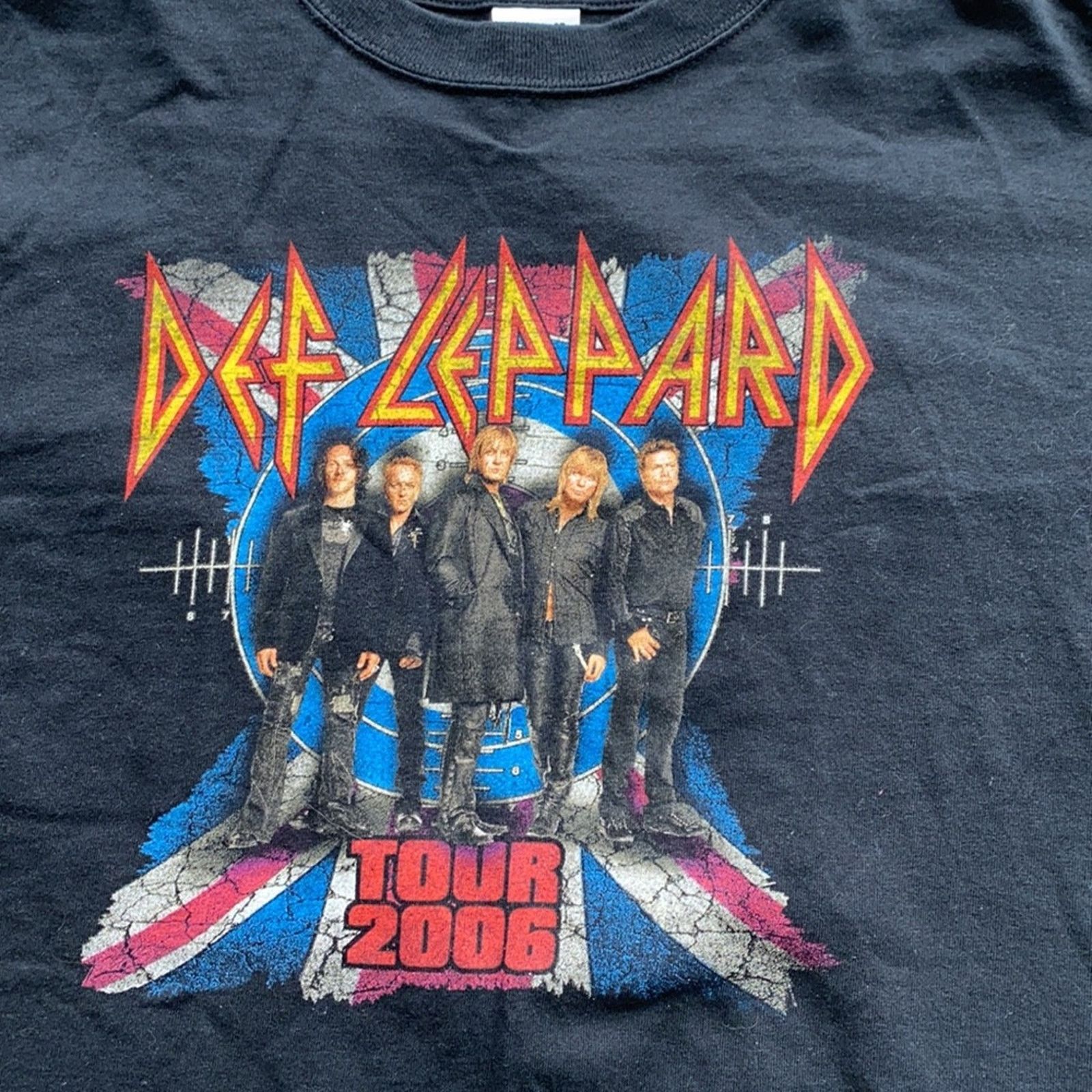 Anvil Def Leopard 2006 Tour band tee grunge nostalgic tshirt sz L Size L / US 10 / IT 46 - 2 Thumbnail