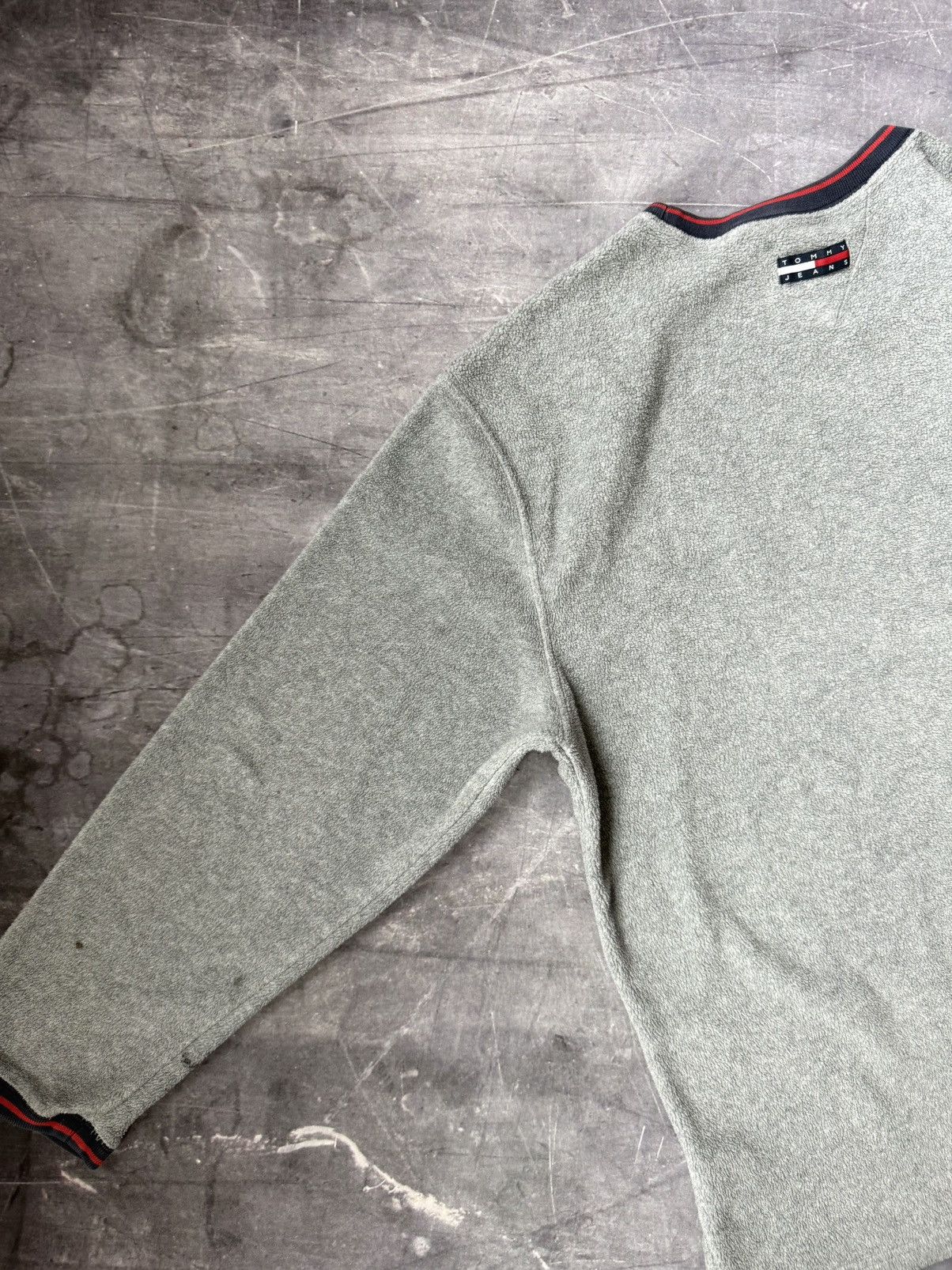 Tommy Hilfiger Vintage Y2K Tommy Jeans Fleece Sweatshirt (XL) Size US XL / EU 56 / 4 - 7 Thumbnail
