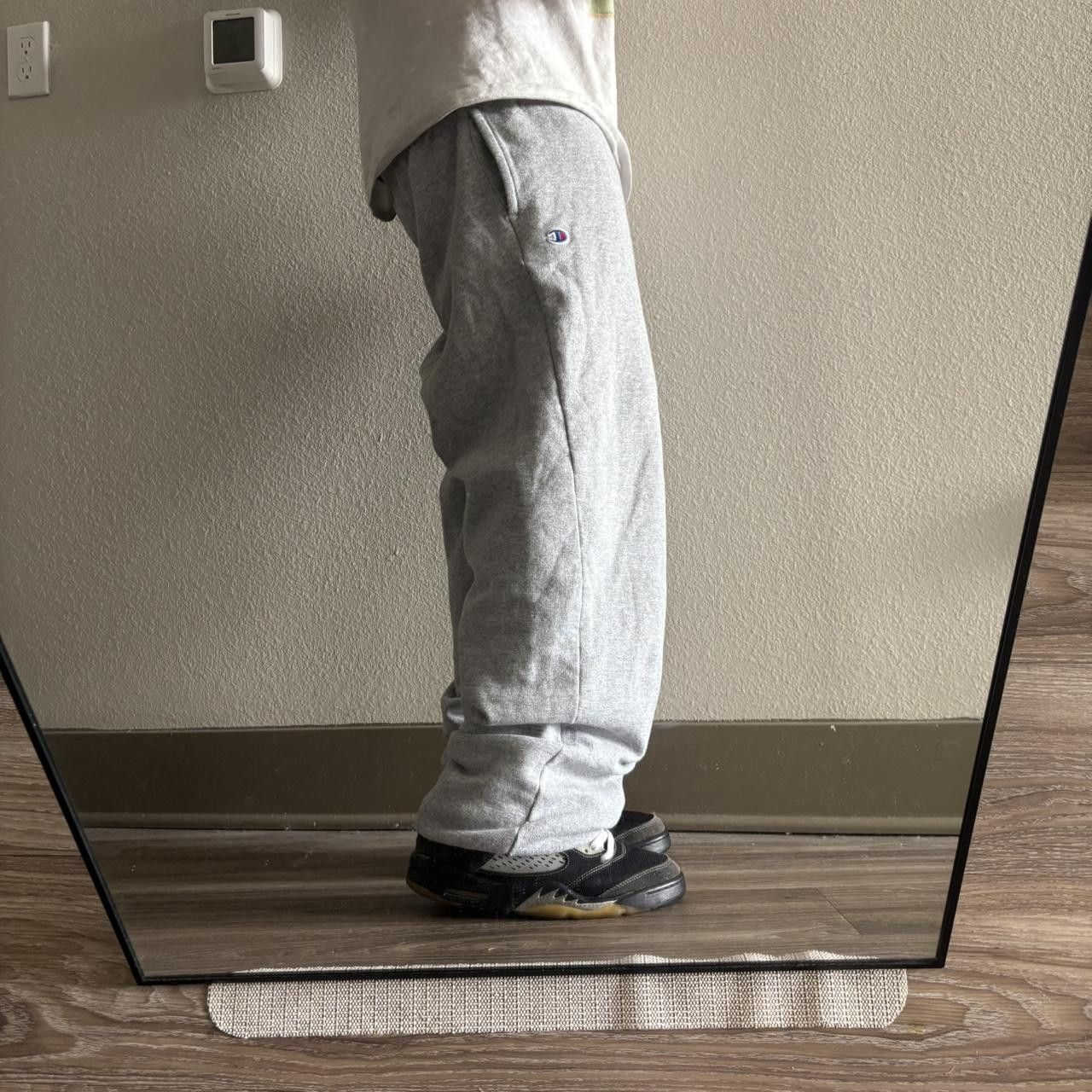 Champion Crazy Vintage Y2K/2000s Light Grey Champion Essential Sweatpants! Fits M Size US 32 / EU 48 - 2 Thumbnail