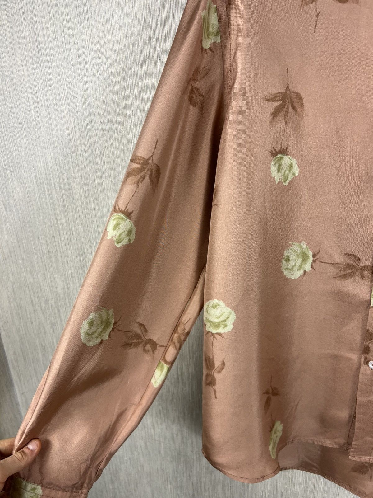 Marni Vintage Marni silk shirt full print white roses button up Size US M / EU 48-50 / 2 - 10 Thumbnail