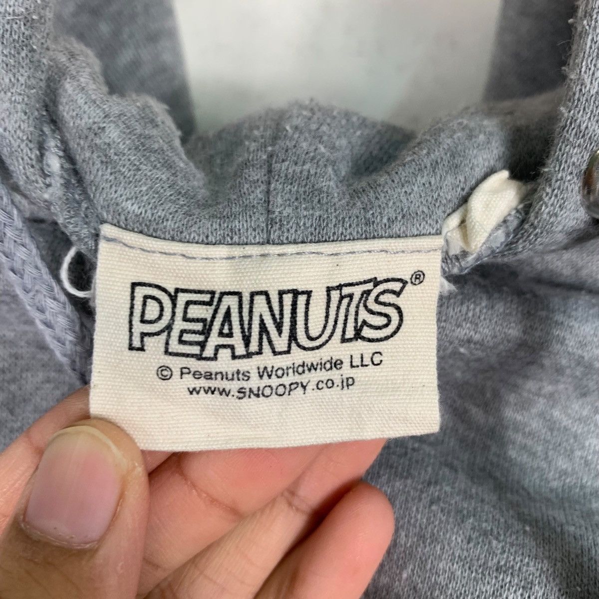 Peanuts PEANUTS Snoopy Sleeve Logo Pullover Hoodies #0773-C35 Size US L / EU 52-54 / 3 - 12 Thumbnail