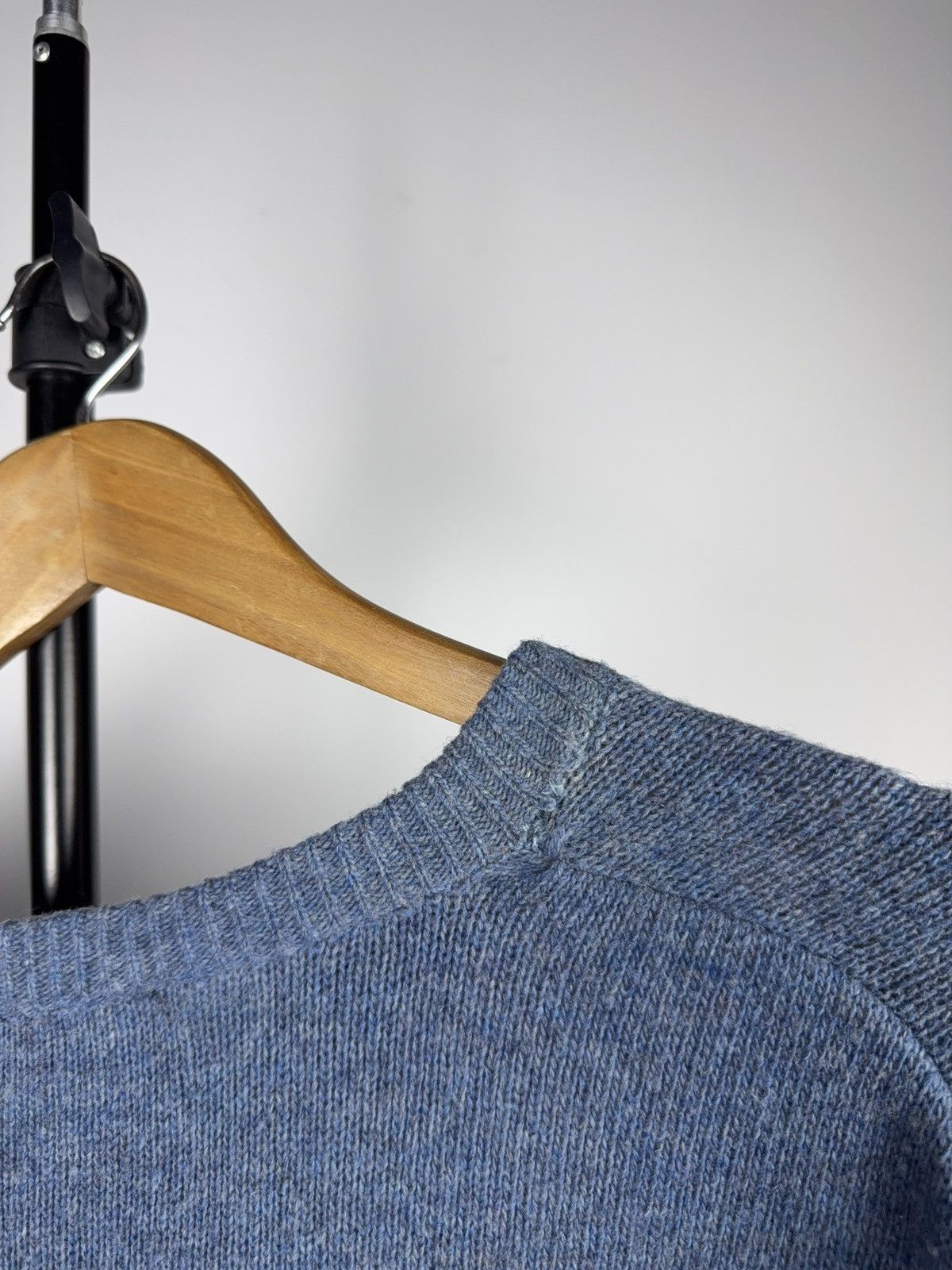Burberry Retro 90s Thomas Burberry Blue V-Neck Wool Sweater Vintage Size US XL / EU 56 / 4 - 13 Thumbnail