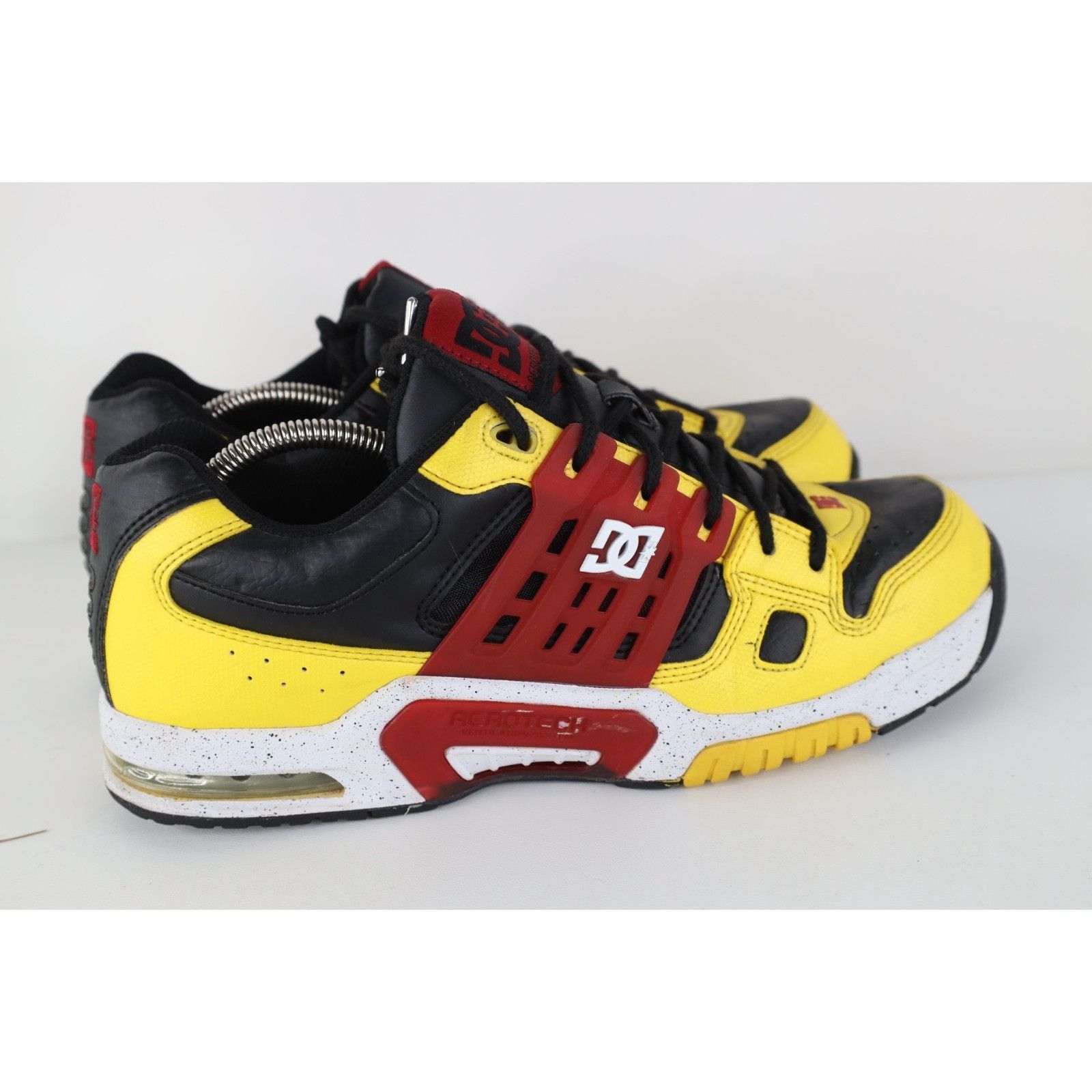 DC Vintage Y2K DC Shoes Skateboarding Aerotech Vented Shoes Size US 11 / EU 44 - 5 Thumbnail