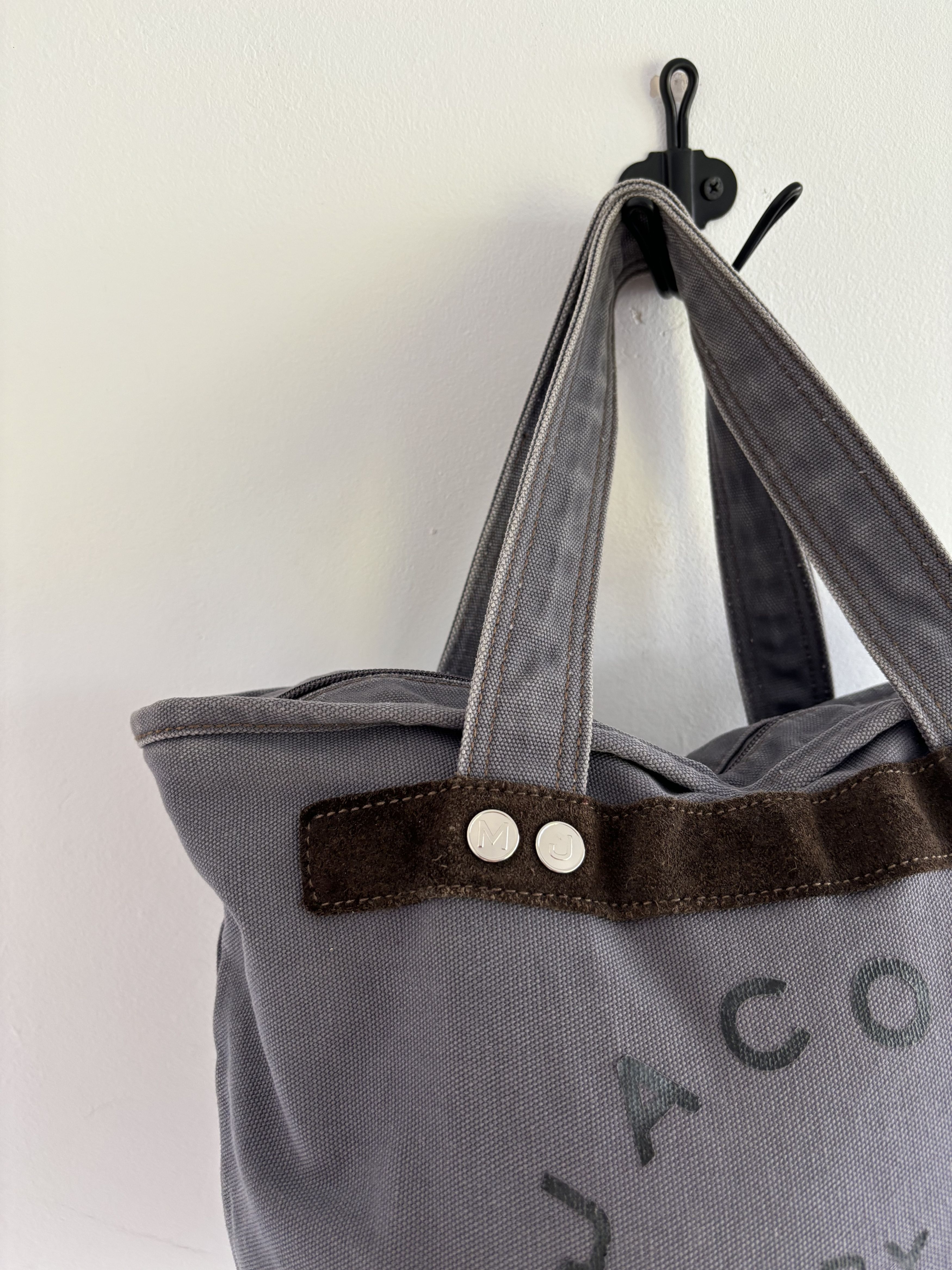 Marc Jacobs Vintage Jacobs By Marc Jacobs Canvas Distressed Tote Bag Size ONE SIZE - 4 Thumbnail
