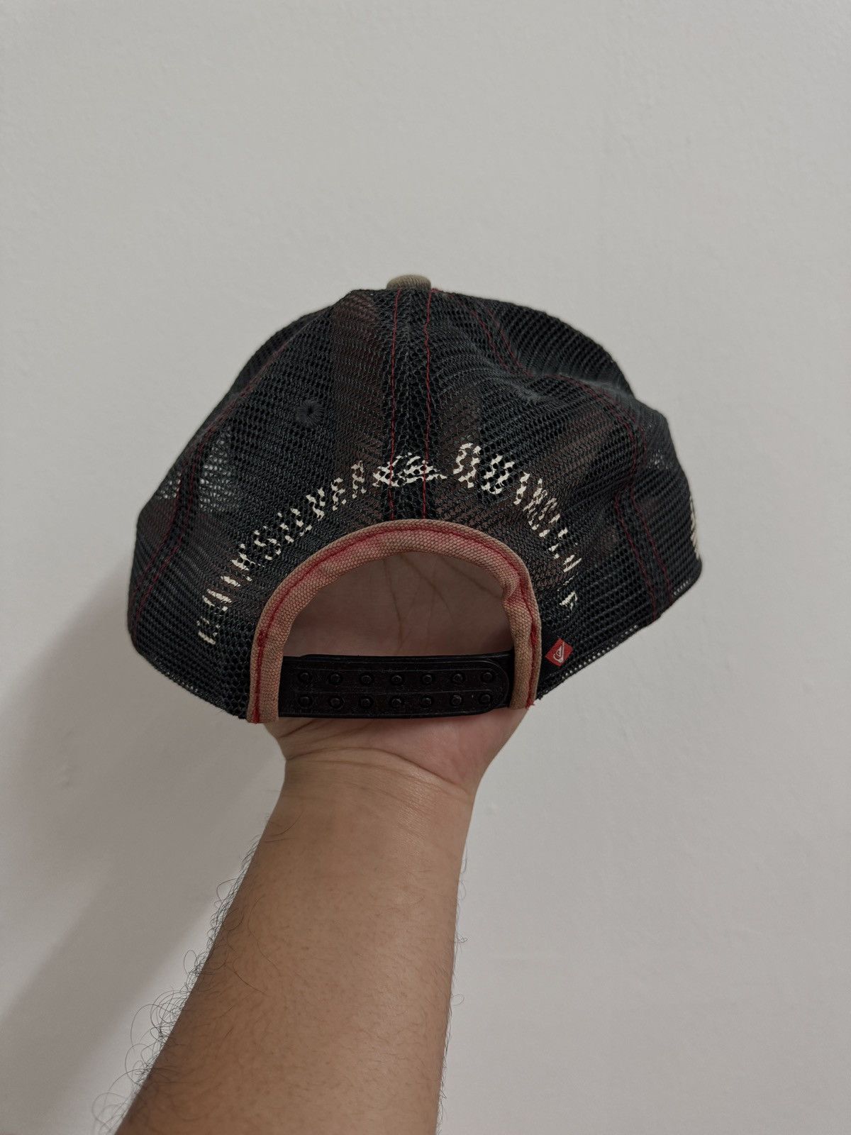Quiksilver × Vintage Vintage Distressed Quiksilver Trucker Hat Cap Size ONE SIZE - 3 Thumbnail