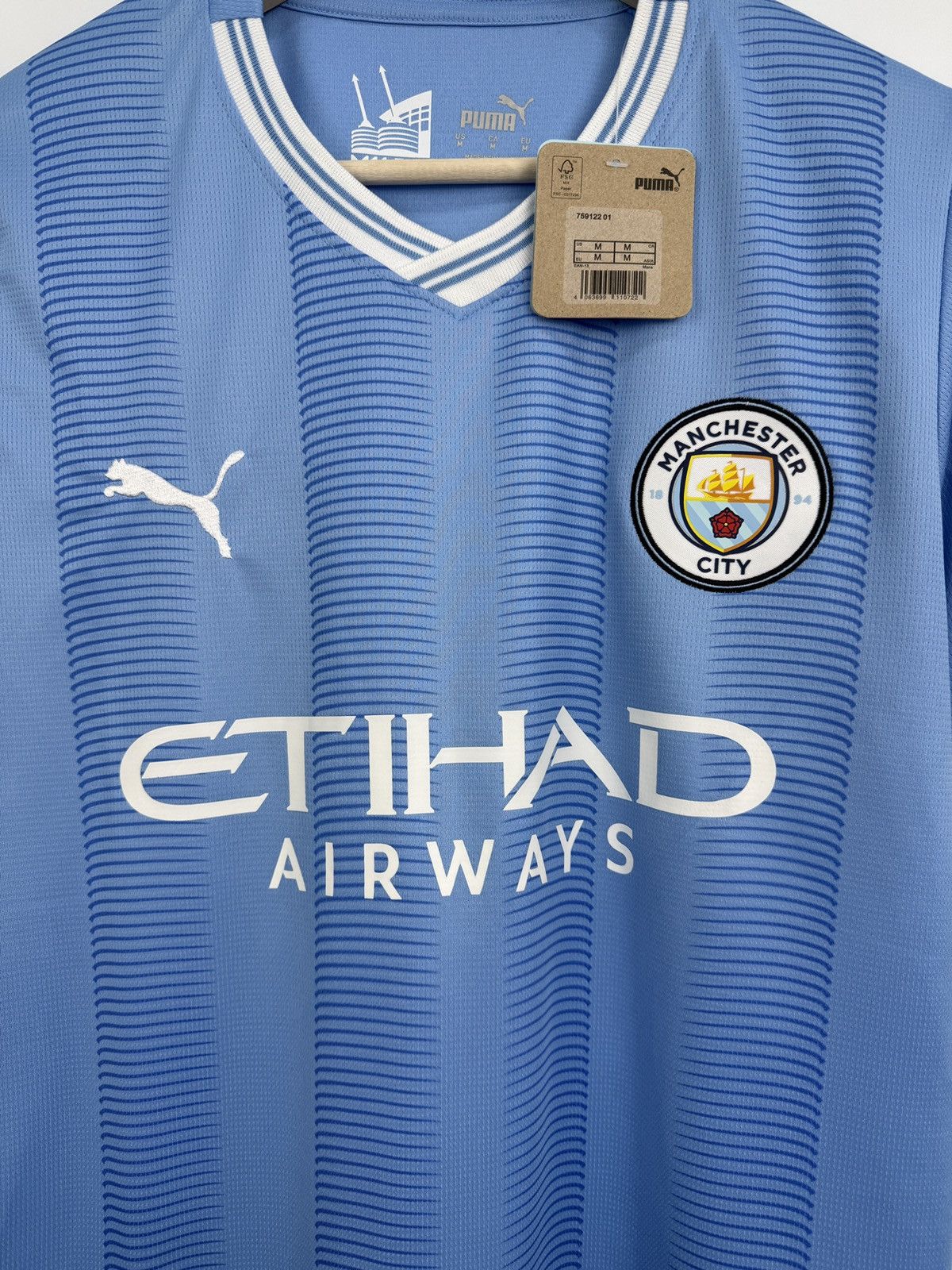 Puma 🏴󠁧󠁢󠁥󠁮󠁧󠁿 23/24 Manchester City Puma Soccer Jersey Rare Y2K Holland Size US M / EU 48-50 / 2 - 4 Thumbnail