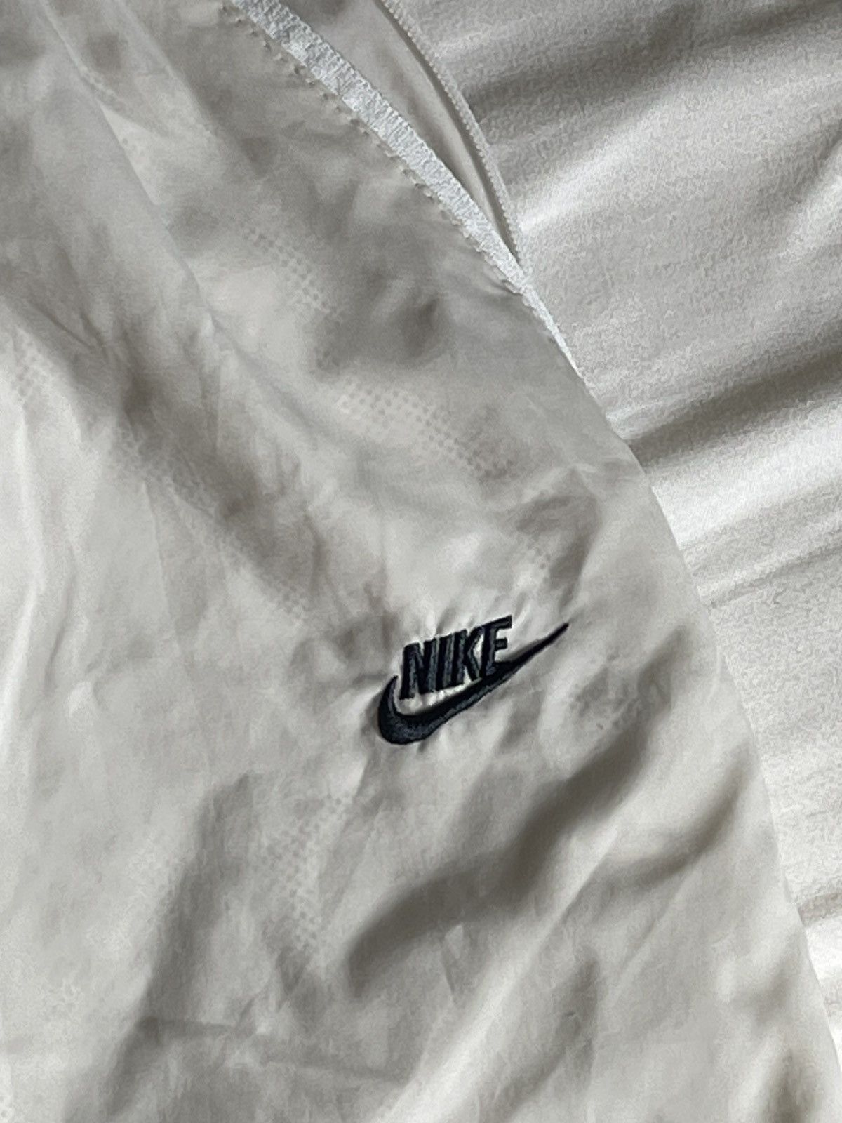 Nike nike vintage nylon pants Size US 34 / EU 50 - 4 Thumbnail