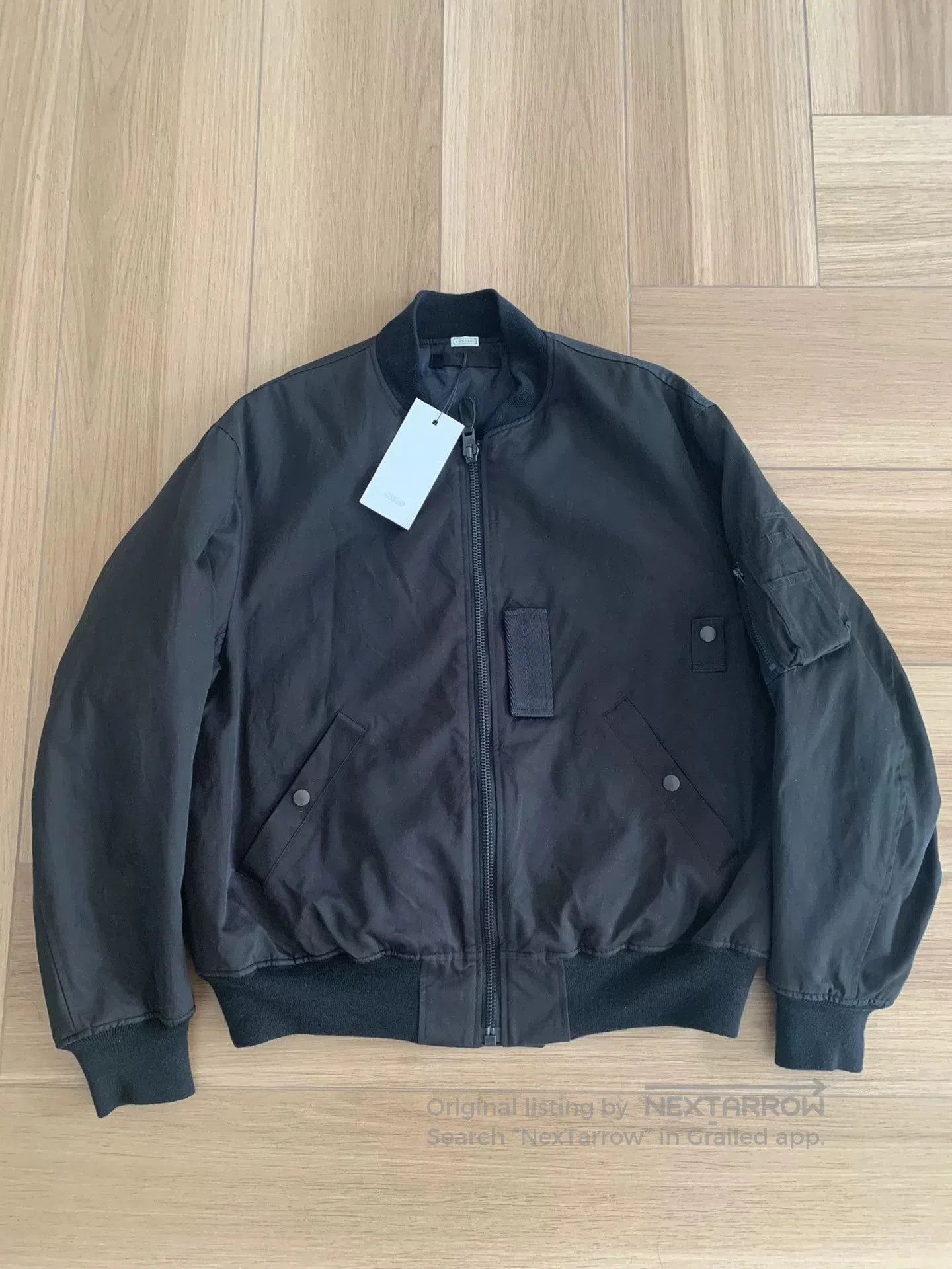 vintage silk flight jacket in black.