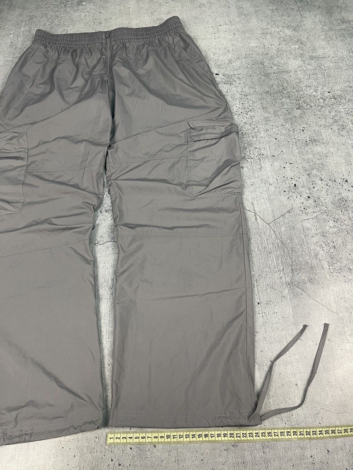 Japanese Brand Vintage 90's Bondage Japanese Avantgarde Cargo Pants Y2K Size US 32 / EU 48 - 3 Thumbnail