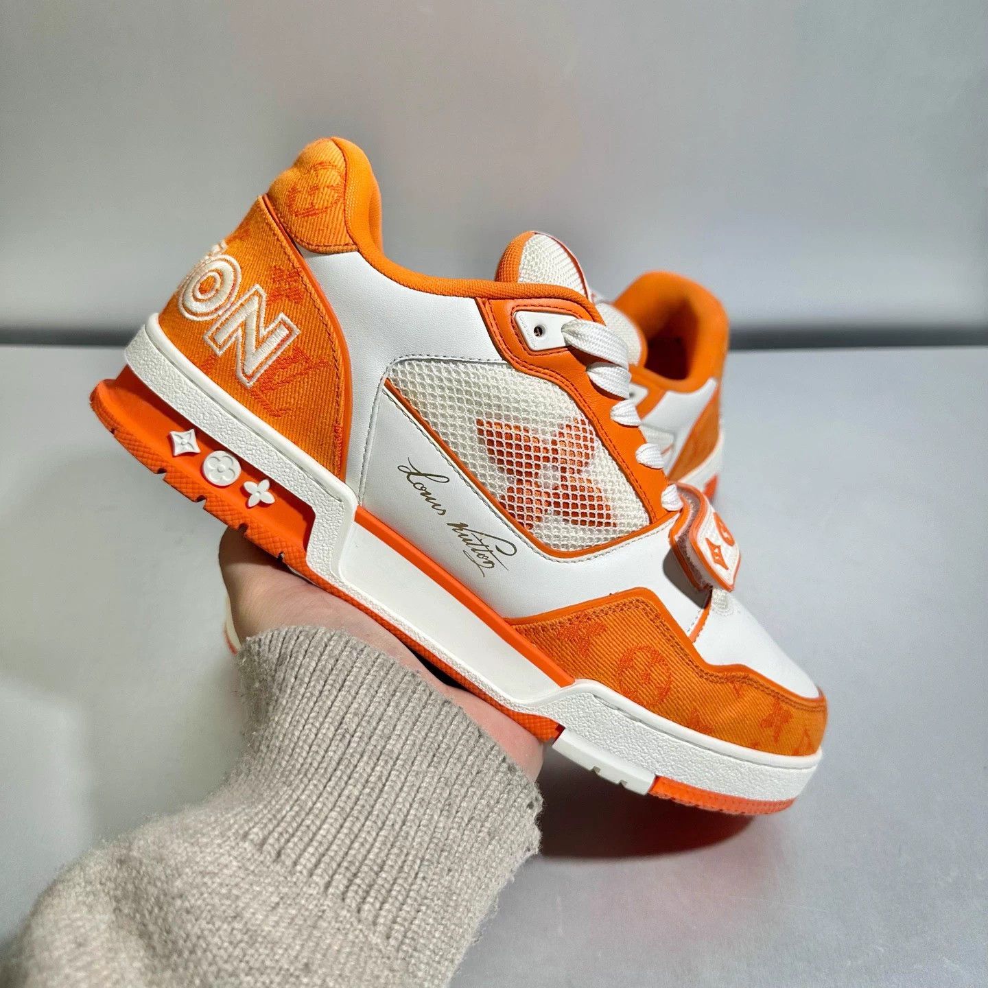 Louis Vuitton LV White/Orange Velcro Trainer 8.5US/42.5EU Excellent Size US 8.5 / EU 41-42 - 8 Thumbnail