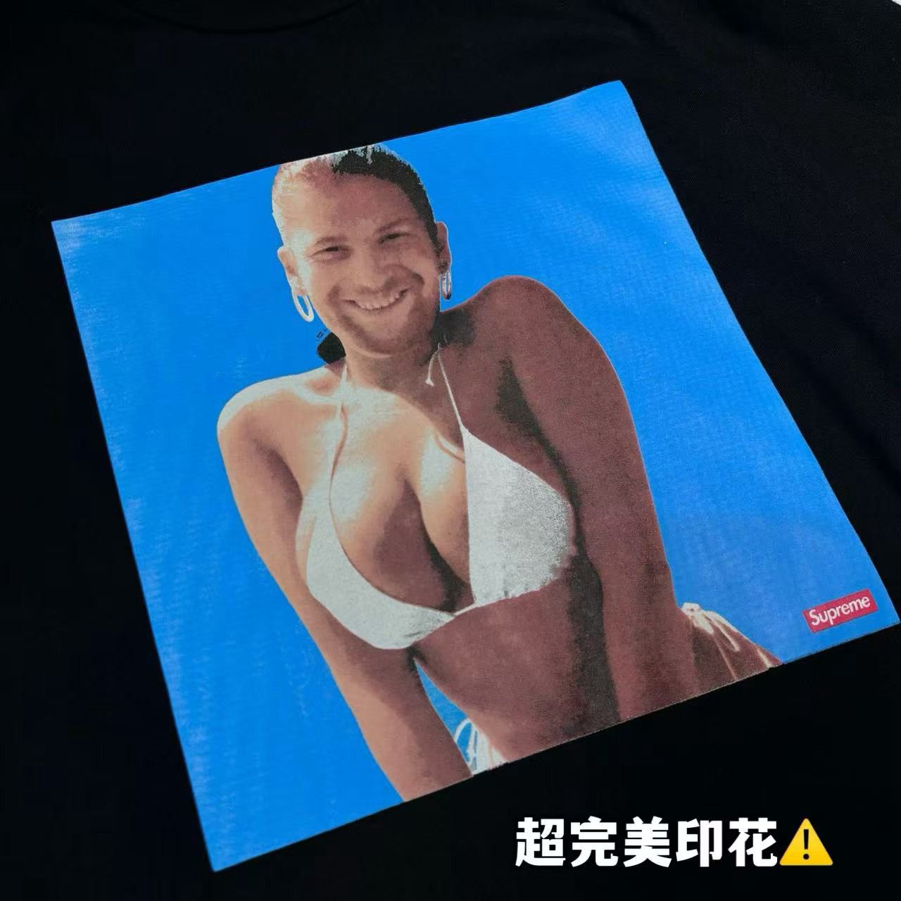 Beautiful portrait sexy short sleeved T-shirt