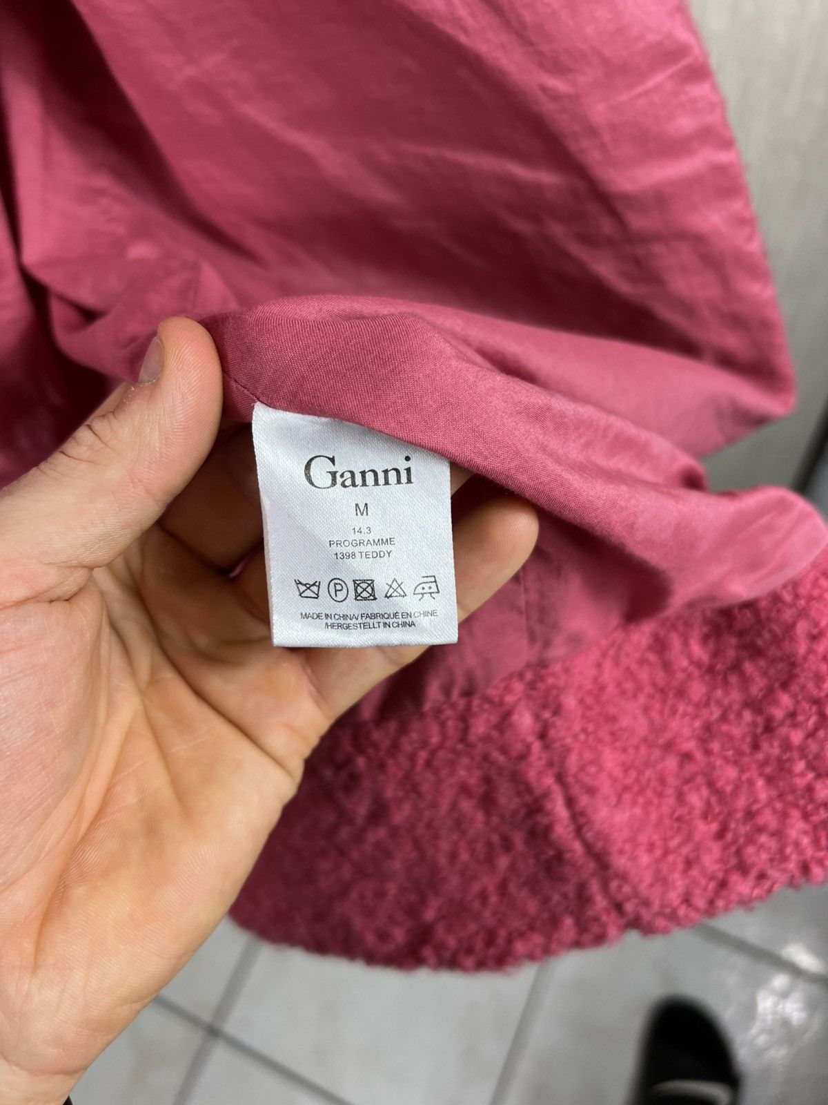 Ganni Ganni programme teddy long tied coat sherpa wool nylon pink Size M / US 6-8 / IT 42-44 - 18 Thumbnail