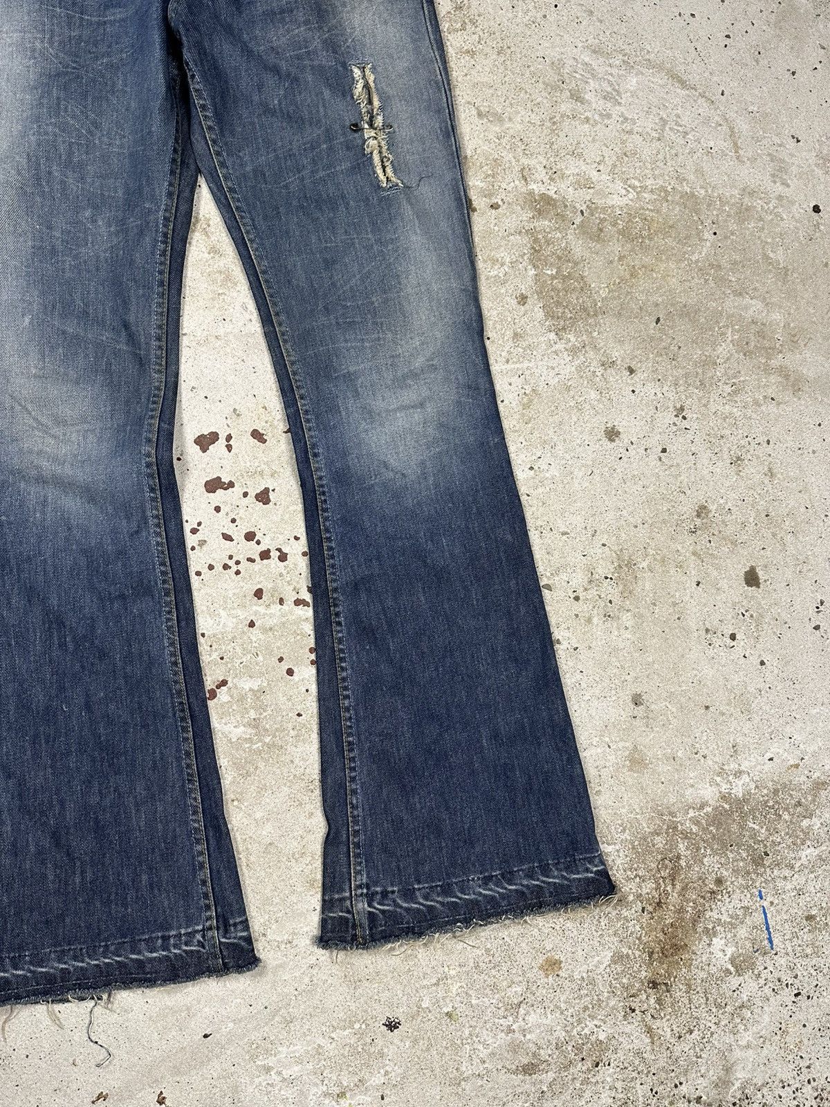 If Six Was Nine × Japanese Brand × Le Grande Bleu (L.G.B.) Vintage Y2K Reworked Flare Boot Cut Distressed Jeans Japan Size US 30 / EU 46 - 14 Thumbnail
