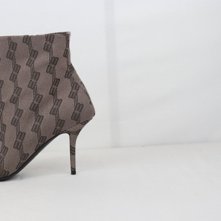 Balenciaga o1rshd1 BB Monogram Jacquard Knife Bootie in Dark Brown Size US 8 / IT 38 - 5 Thumbnail
