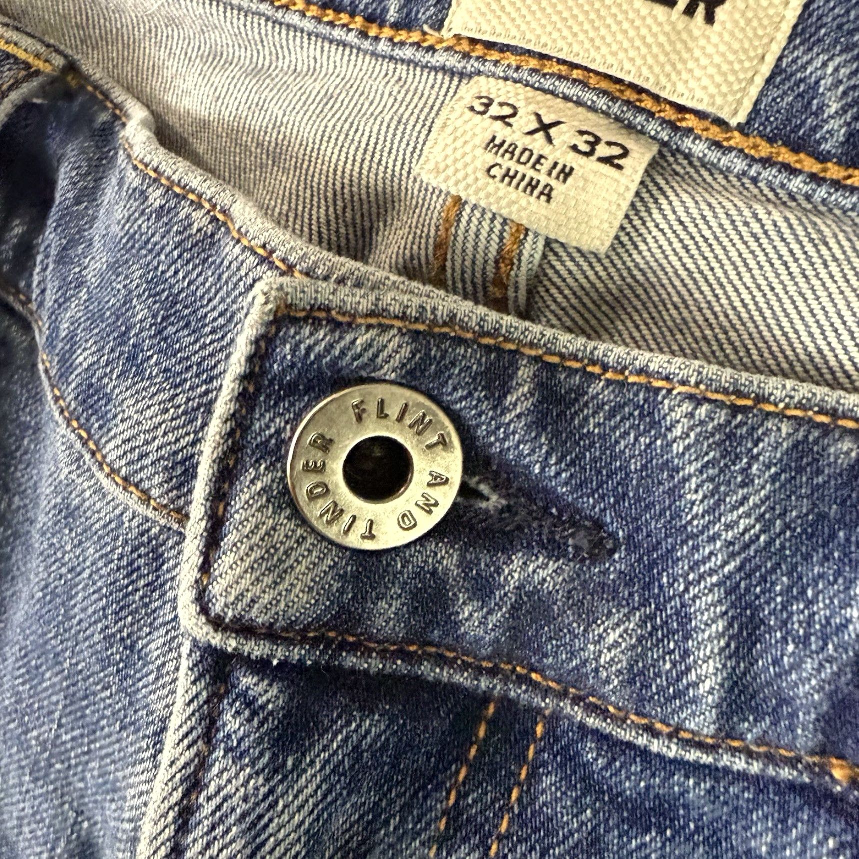 Flint And Tinder Flint and Tinder Jeans Mens 32x32 Blue Slim Fit Denim Pants 5-Pocket Style City USA Slim Mens Blue Jeans Size US 32 / EU 48 - 7 Thumbnail