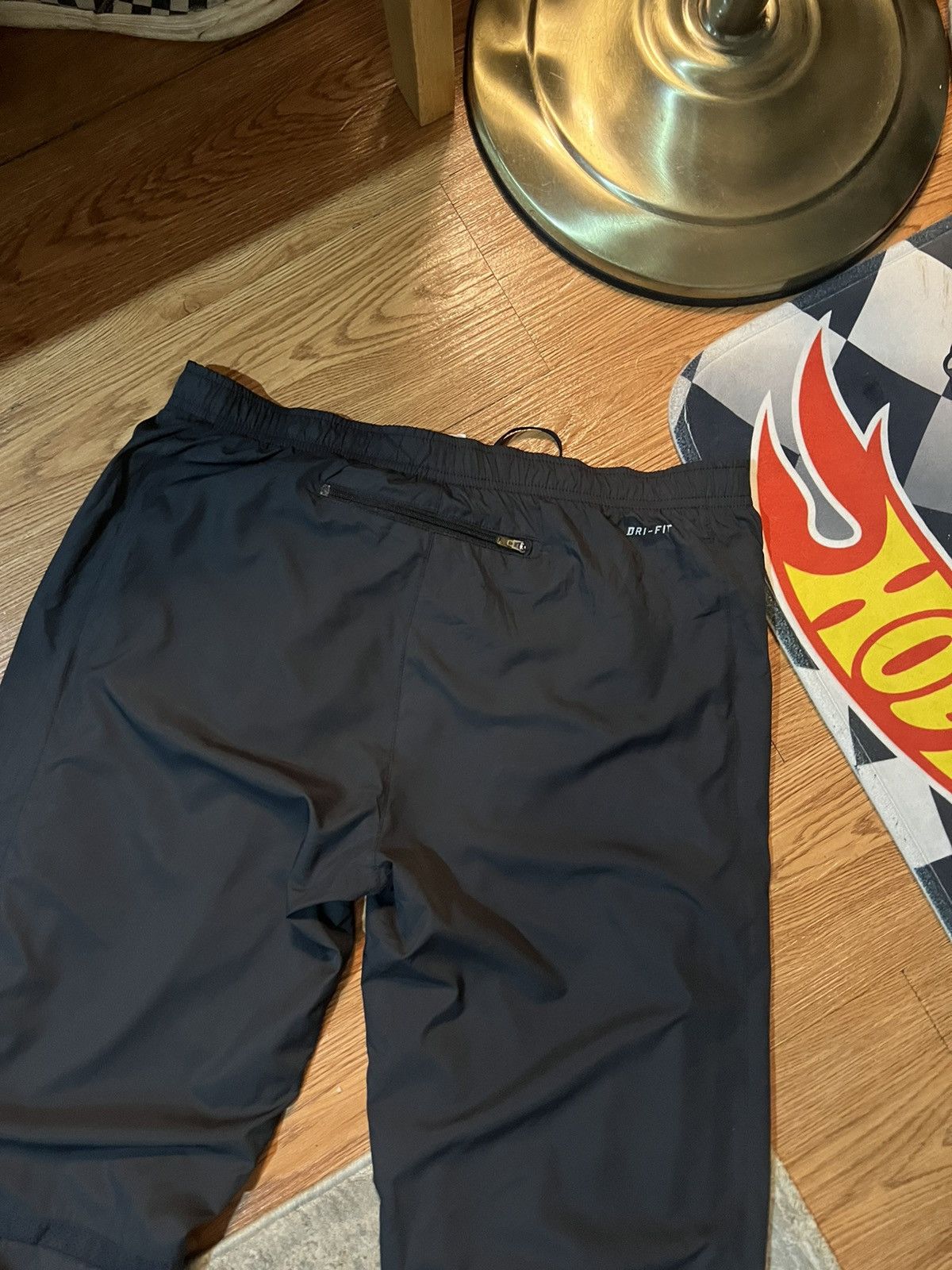 Japanese Brand × Nike Nike jogger pant Size US 33 - 9 Thumbnail