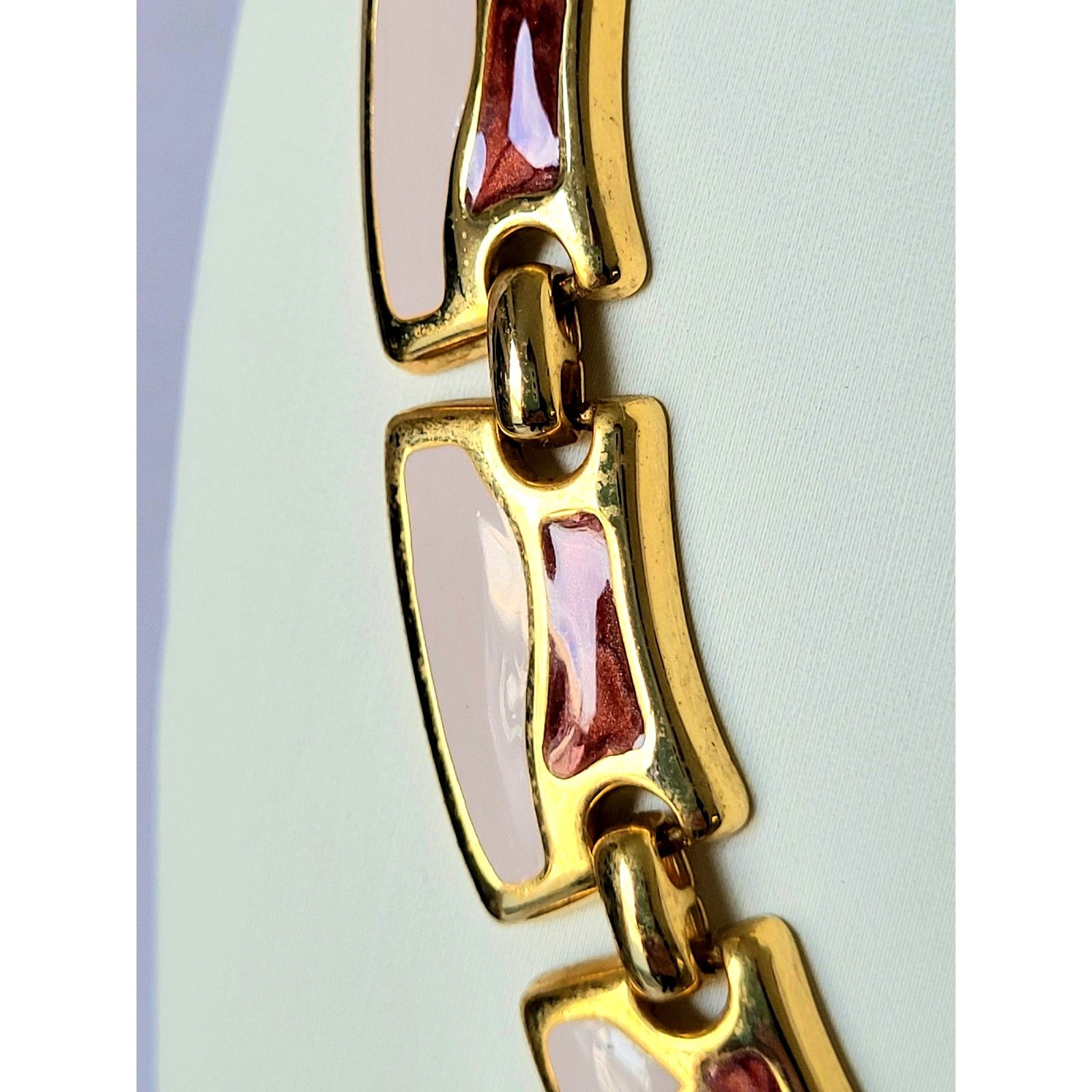 & Other Stories Chic Pink & Red Enamel & Gold Link Statement Necklace Size ONE SIZE - 6 Thumbnail