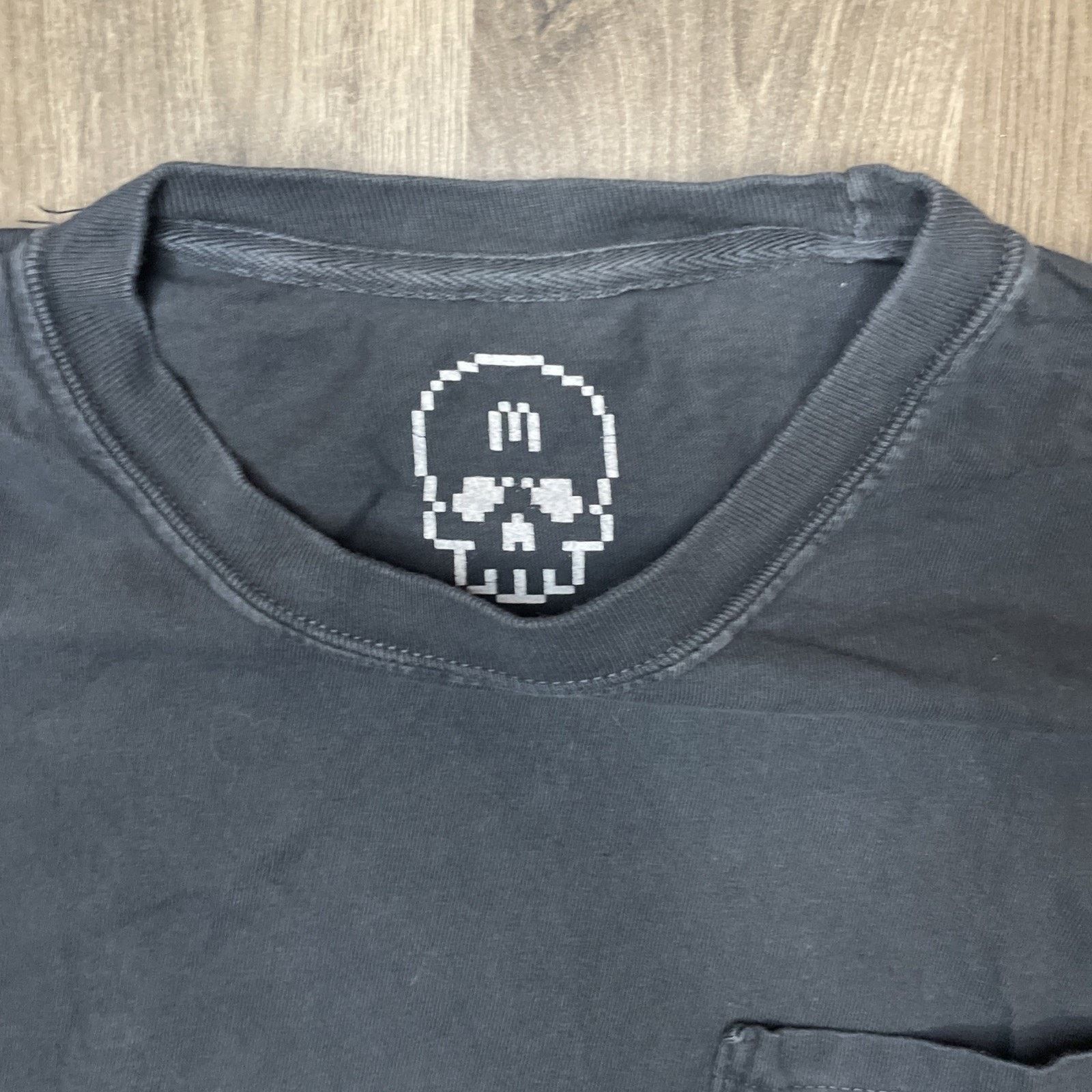 Other Unus Annus Memento Mori Skull Hourglass Pocket Tee M Size US M / EU 48-50 / 2 - 6 Thumbnail